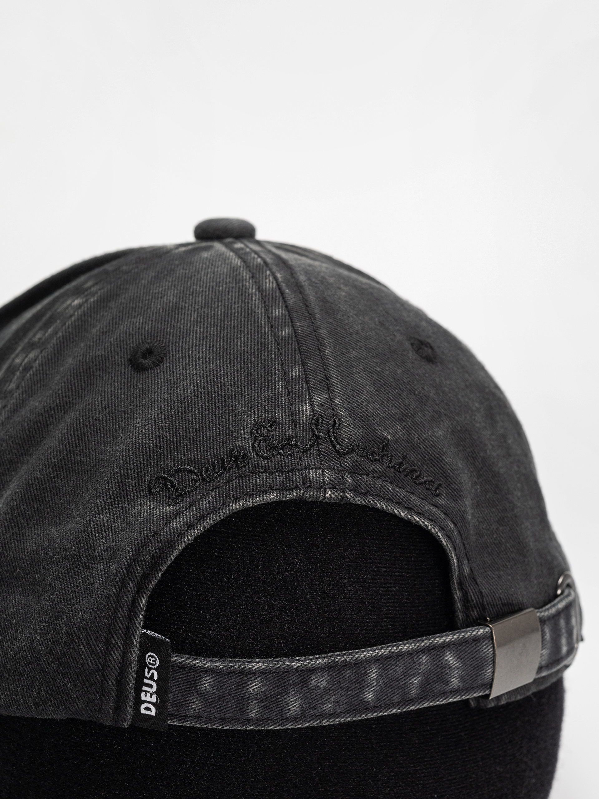 Шапка с козирка Deus Ex Machina Shield Garment Dyed Dad Cap (black)