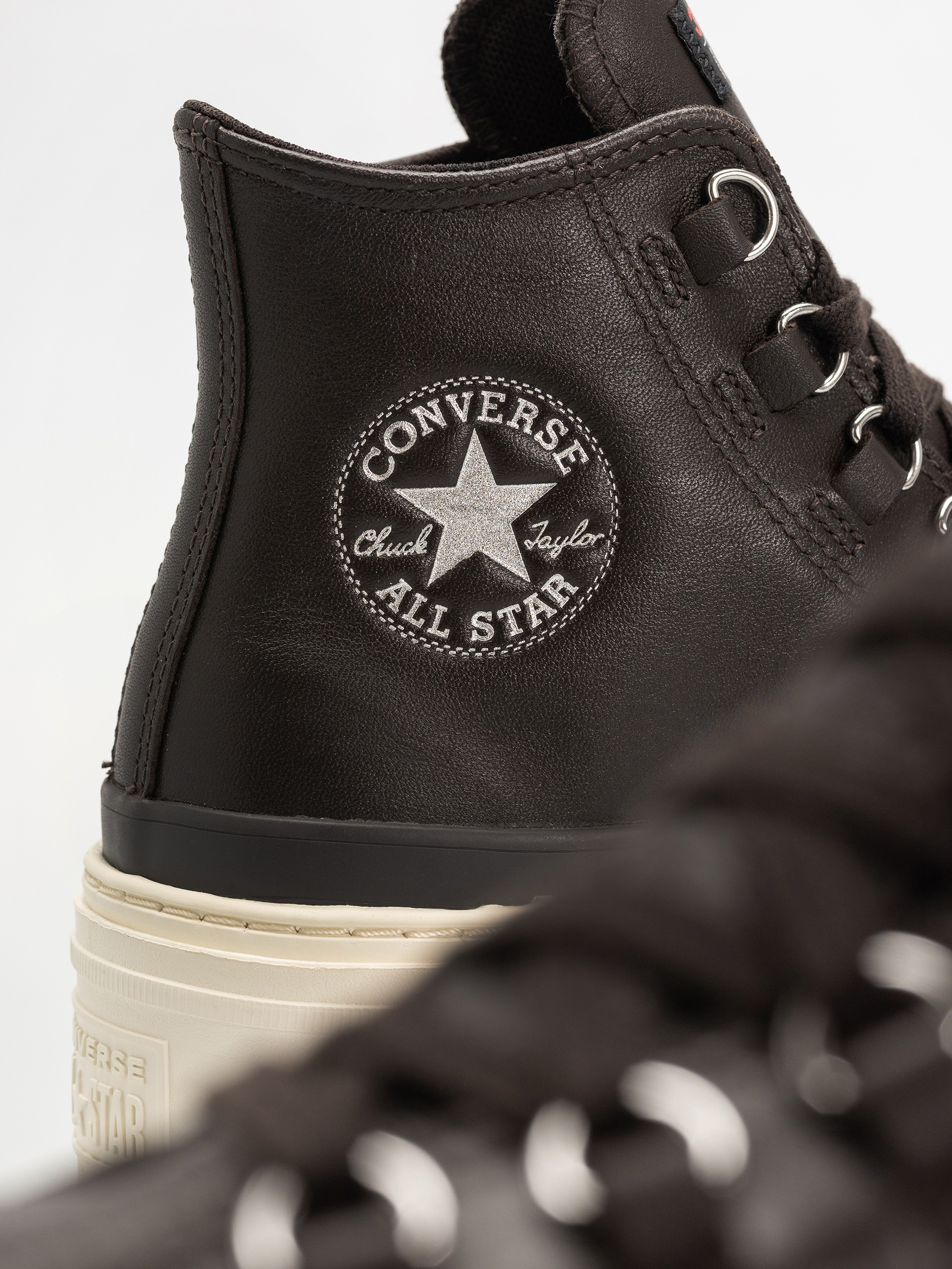 Обувки Converse Chuck Taylor All Star Lugged Heel Wmn (chocolate/tan)