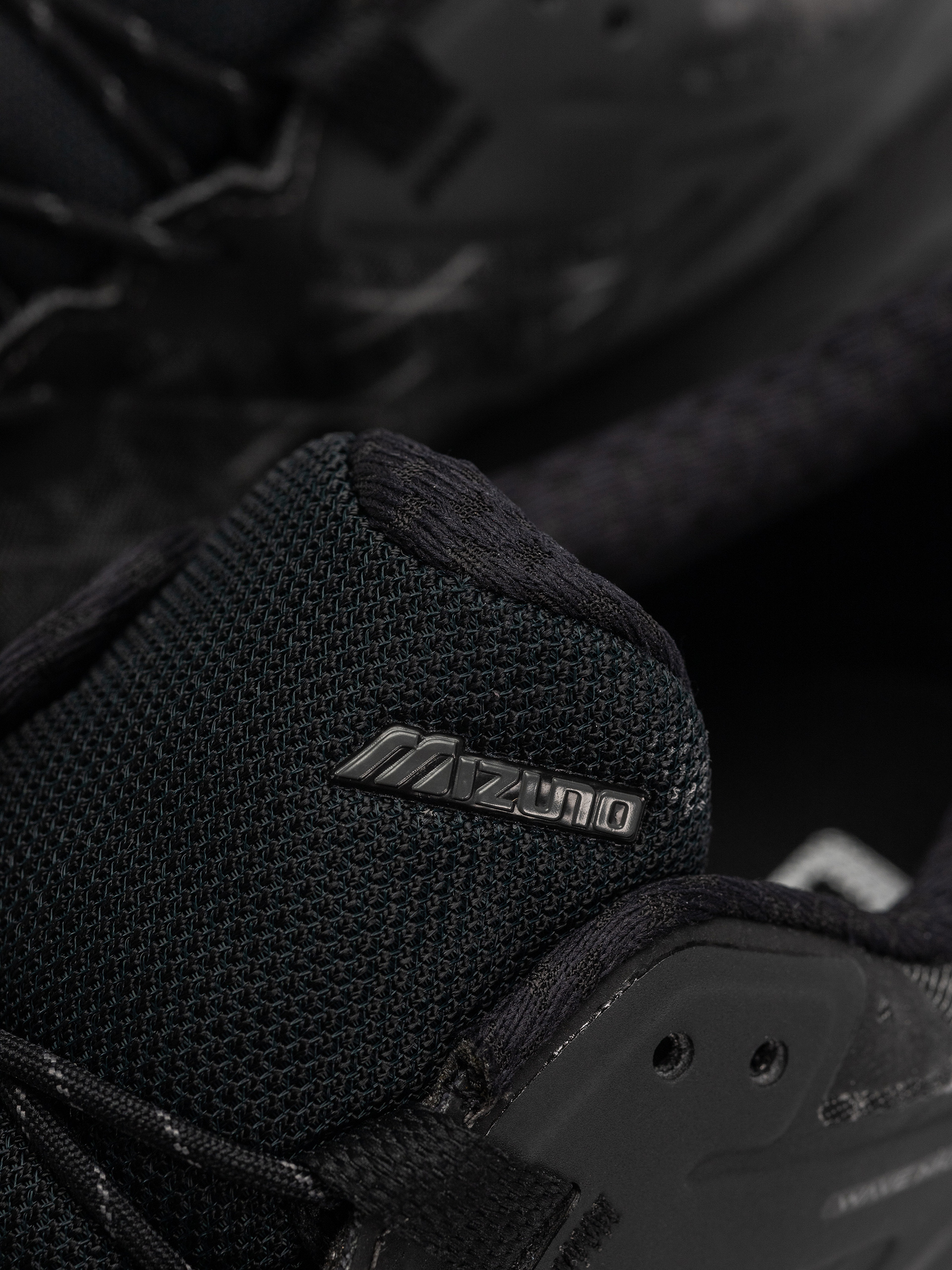 Обувки Mizuno Wave Mujin LS GTX (black/quiet shade/black sand)
