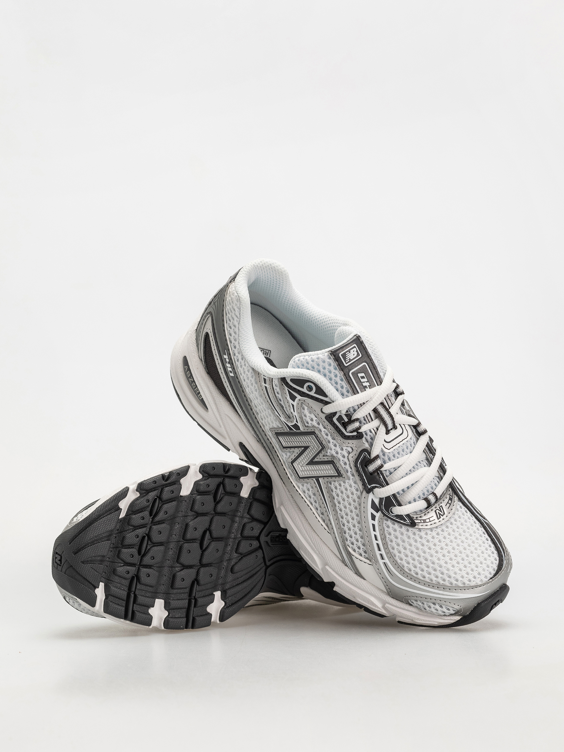 Обувки New Balance 740 (white)