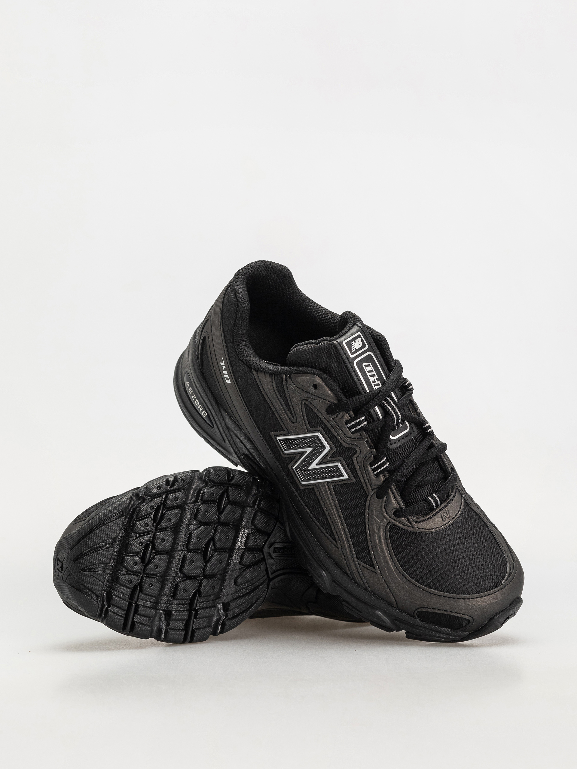 Обувки New Balance 740 (black)