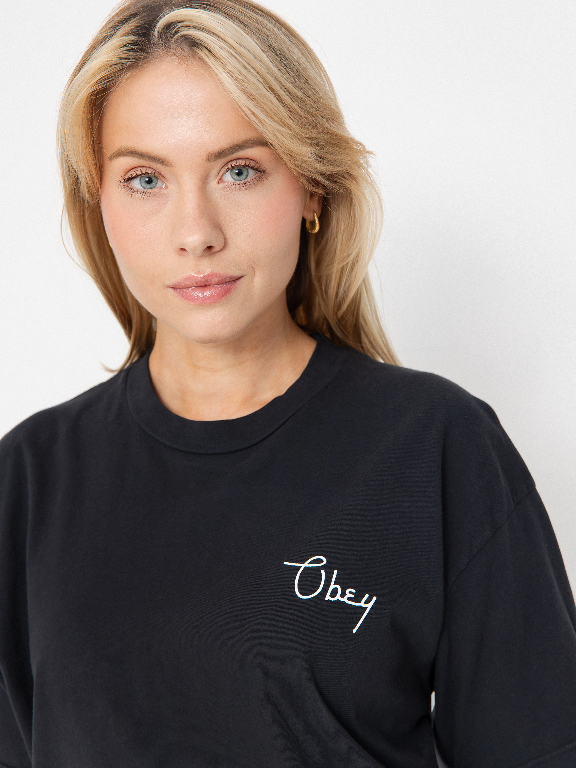Тениска OBEY Obey Scripty Cities Wmn (digital black)