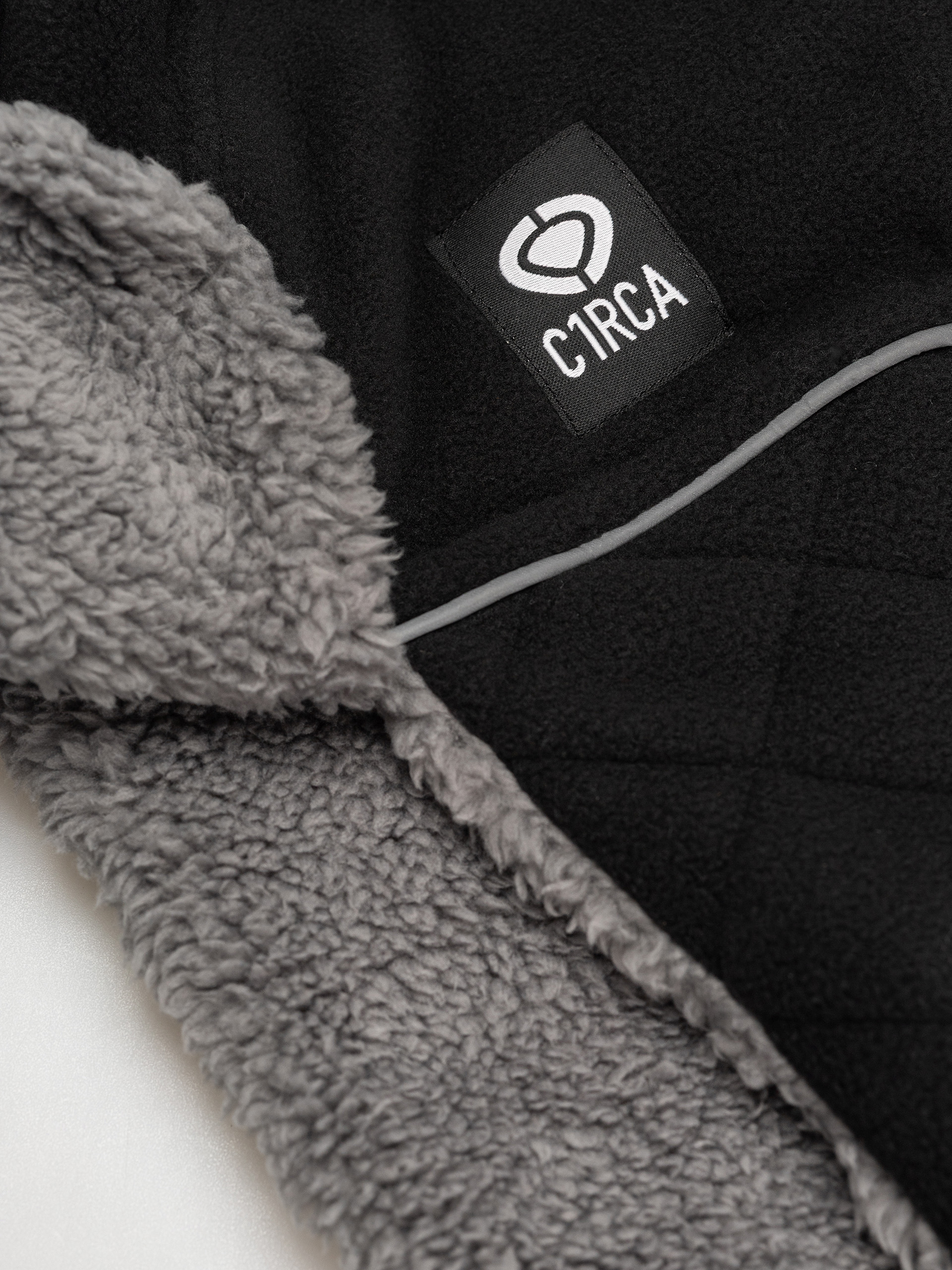 Шапка с козирка Circa Combat Trapper (black)