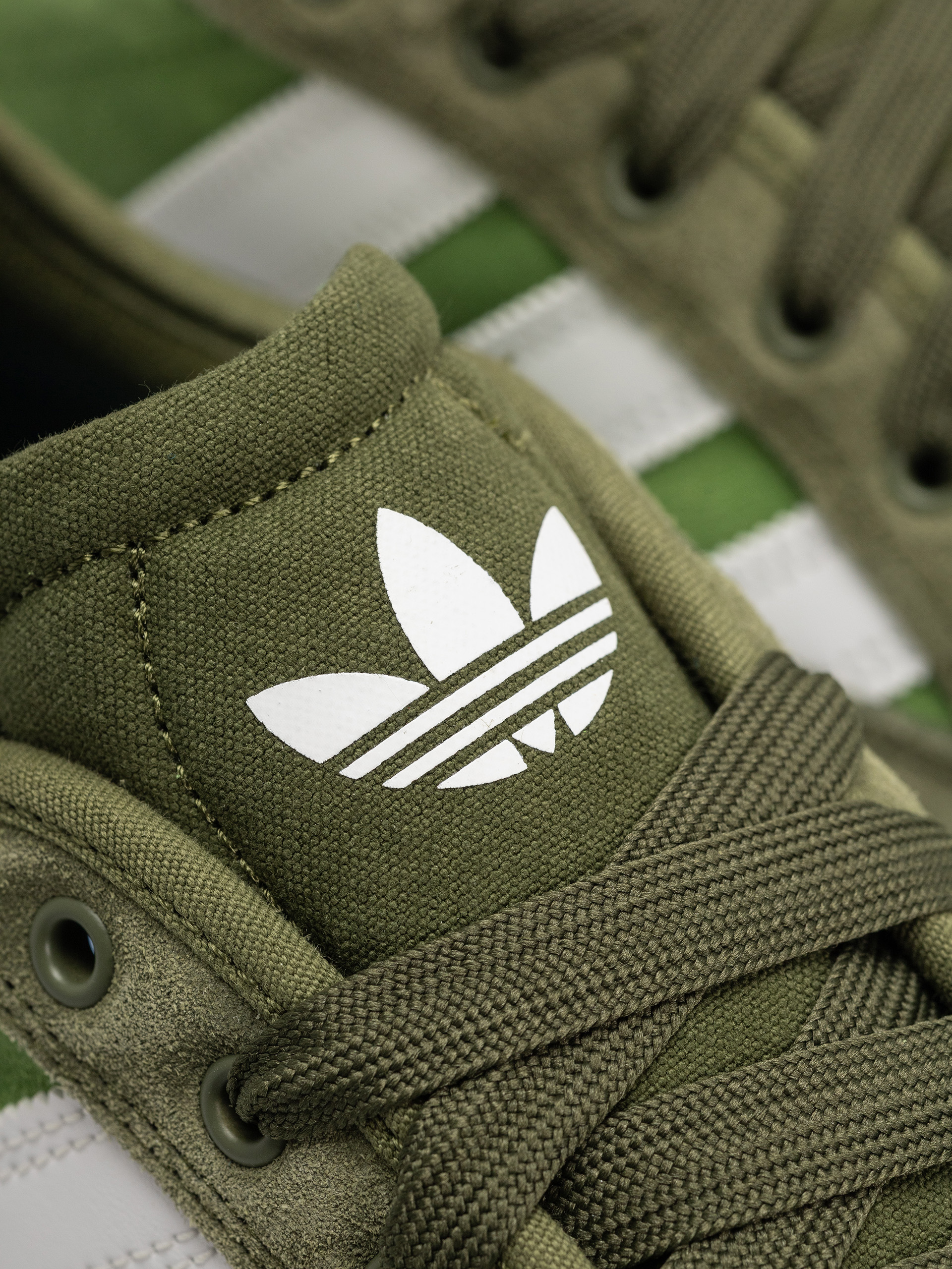 Обувки adidas Court Tns Premiere (wilpin/cregrn/ftwwht)