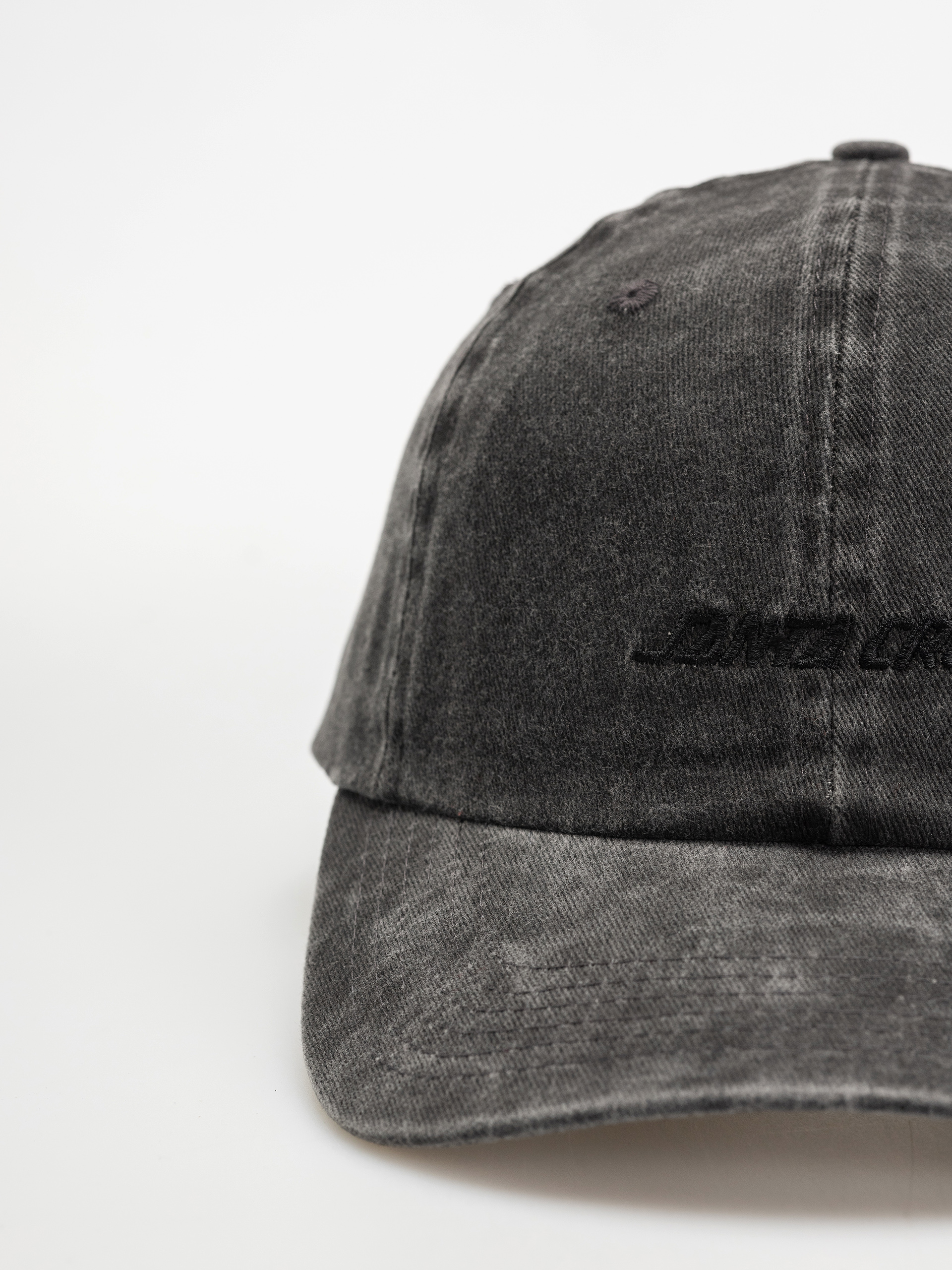Шапка с козирка Santa Cruz Team Cap (black)