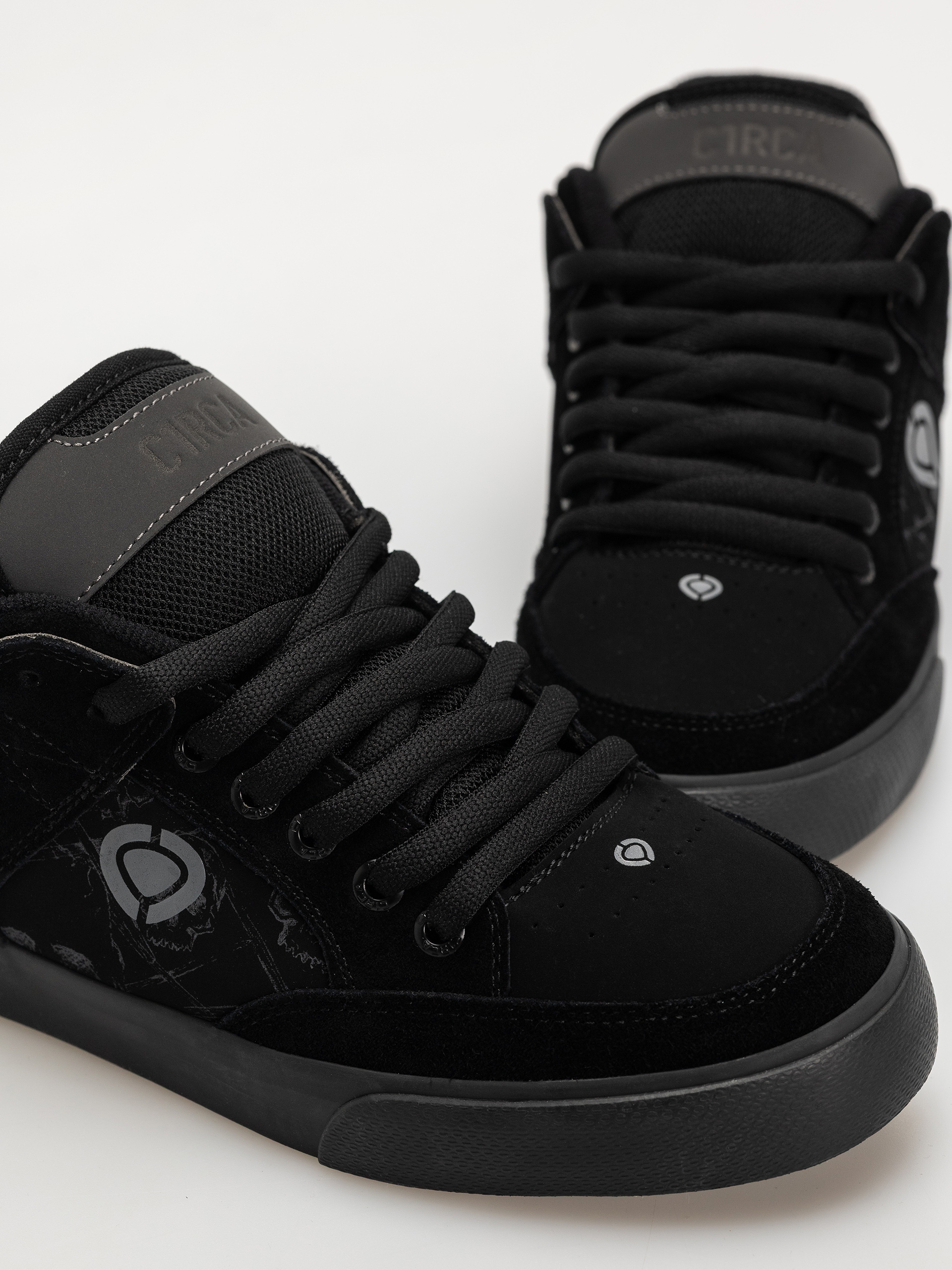 Обувки Circa 205 Vulc Se (black/black/skull)