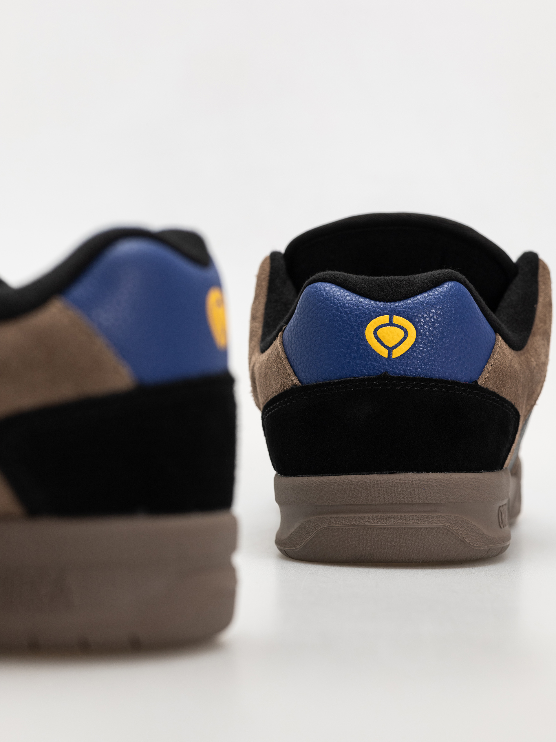 Обувки Circa 805 (shitake/blue/yellow)