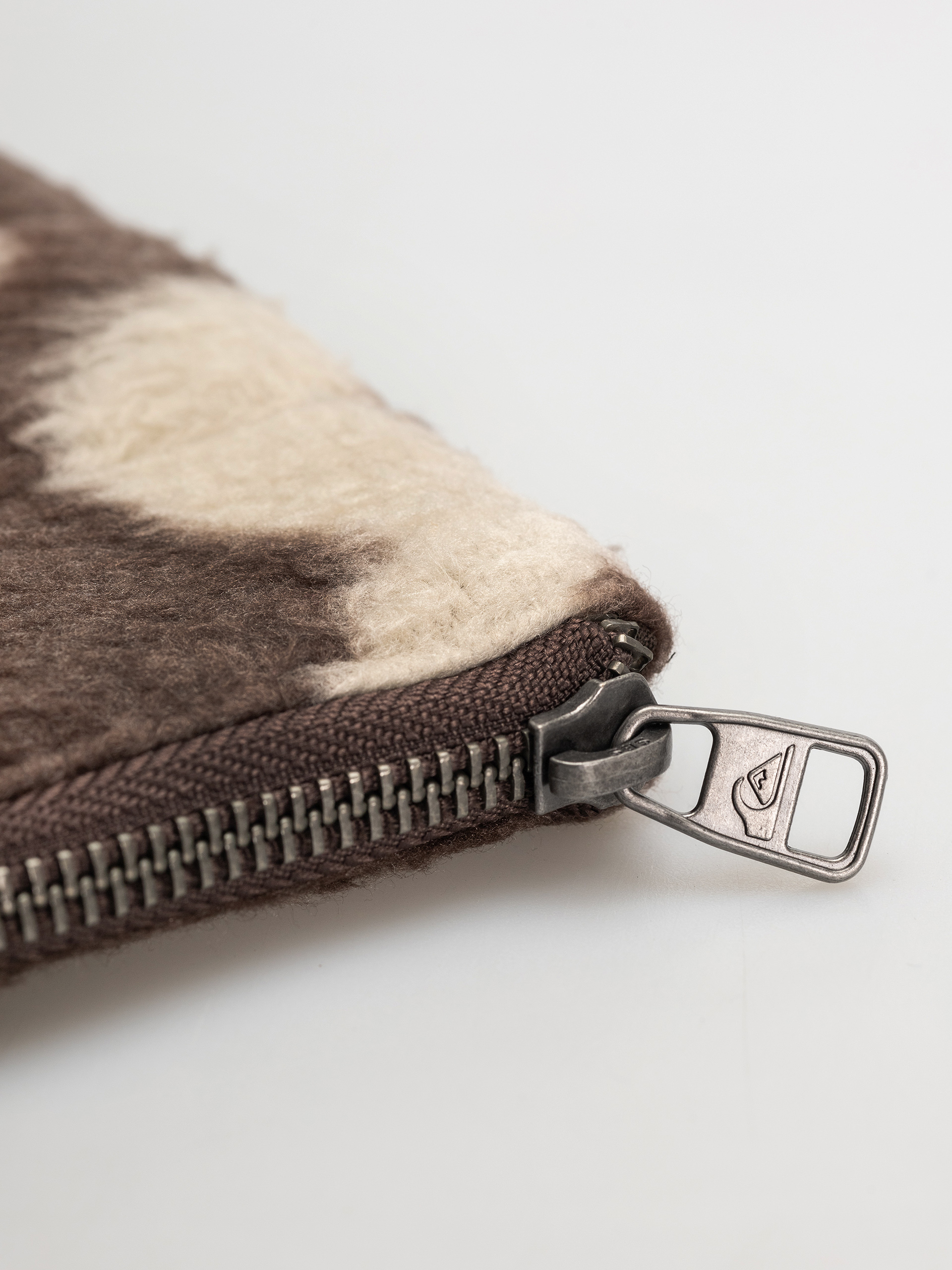 Дамска чанта Quiksilver The Winter Pouch Aop Wmn (chocolate brown mini checker)