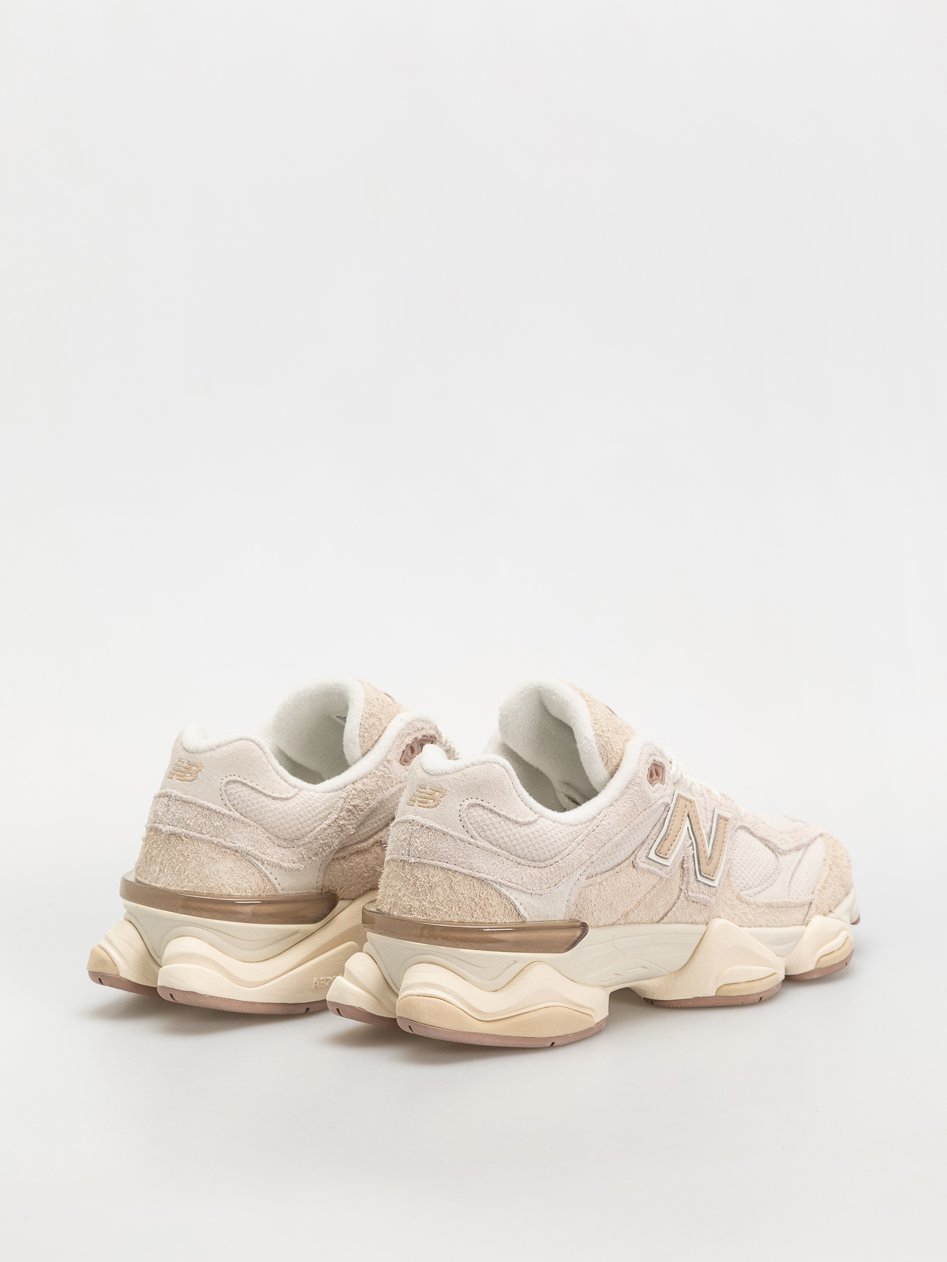 Обувки New Balance 9060 (bisque)