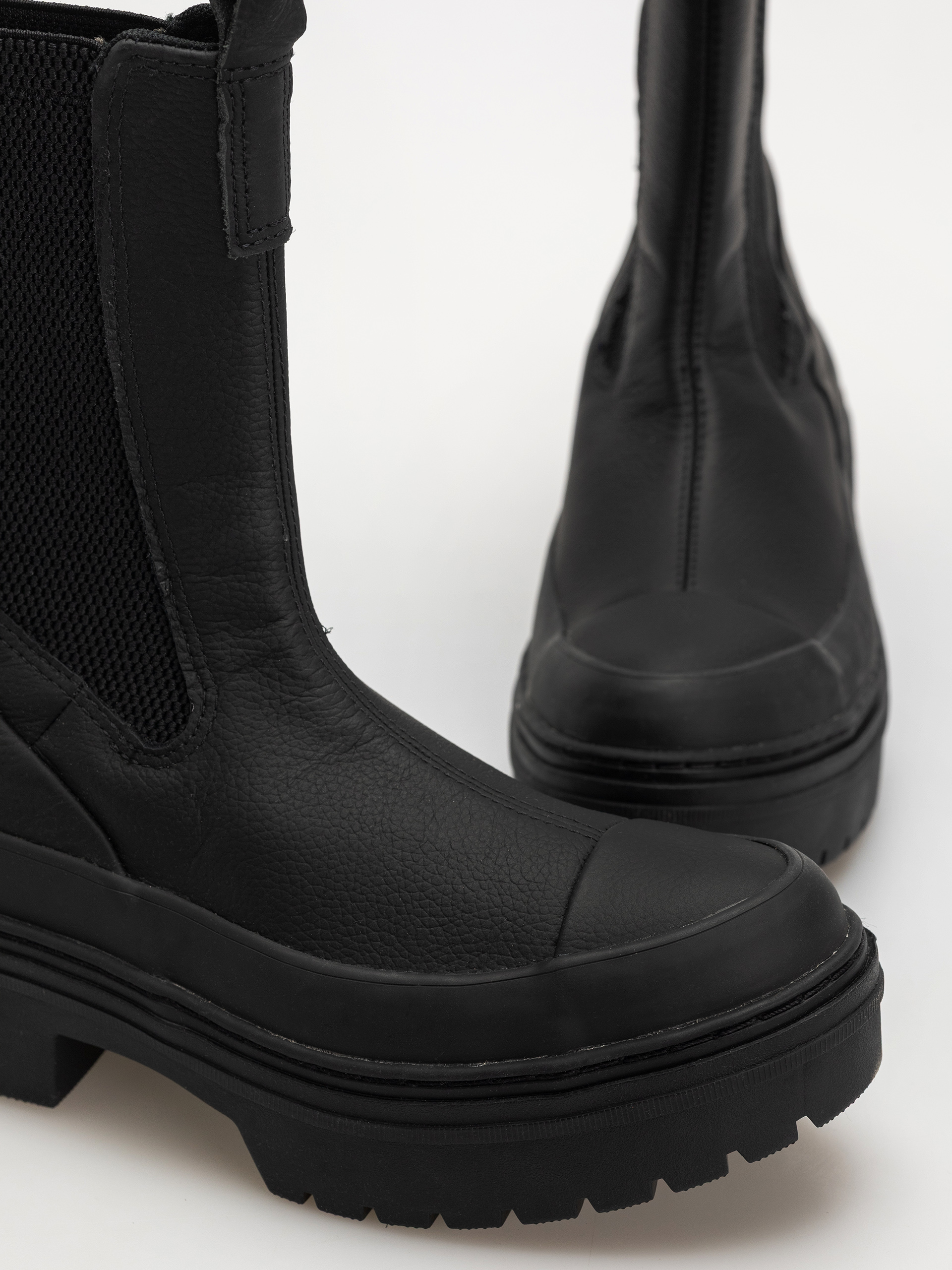 Обувки Converse Chuck Taylor All Star Lugged Heel Chelsea Wmn (black)
