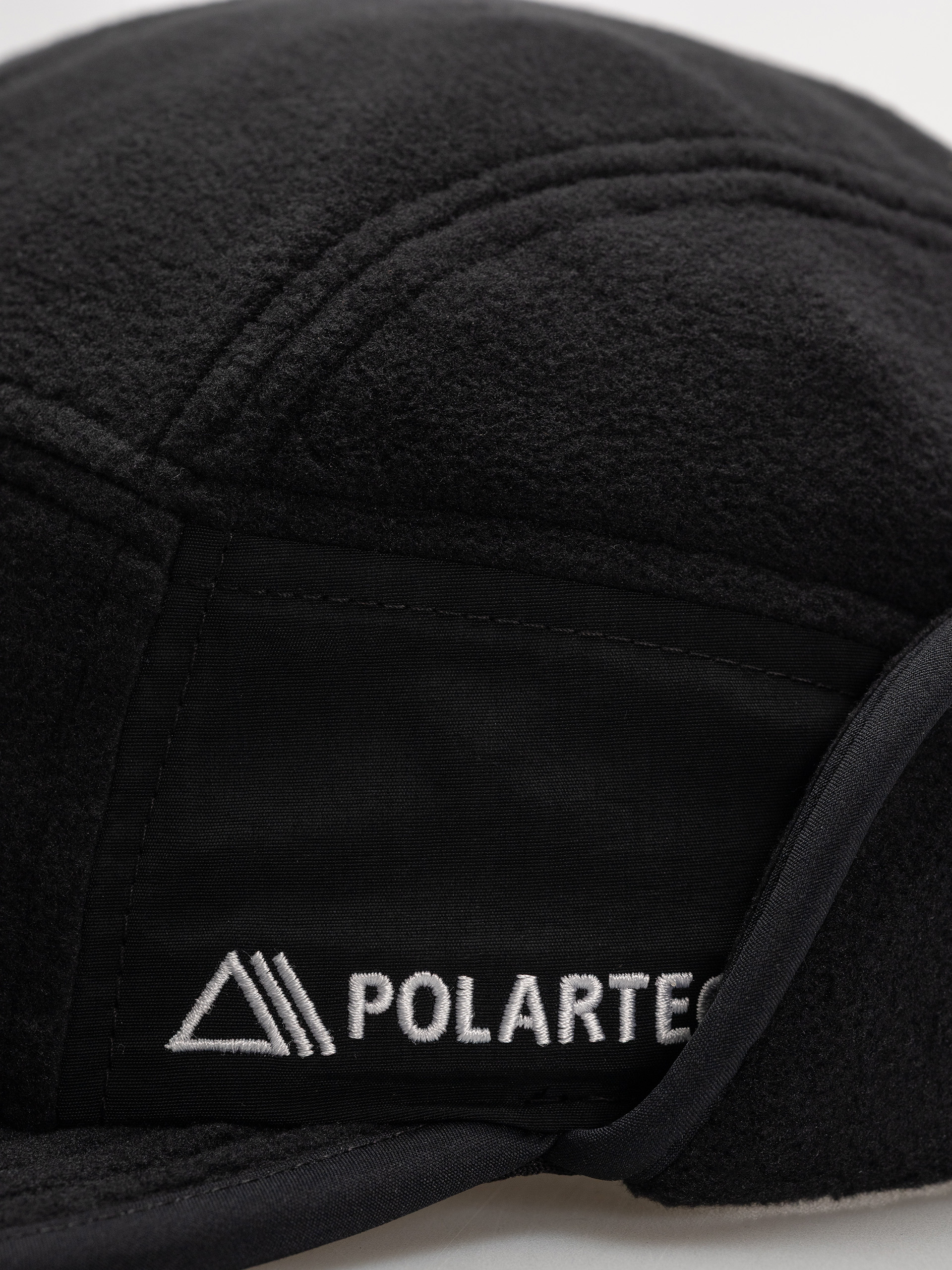 Шапка с козирка Vans Mte Windstopper Polartec Earflap Hat (black)