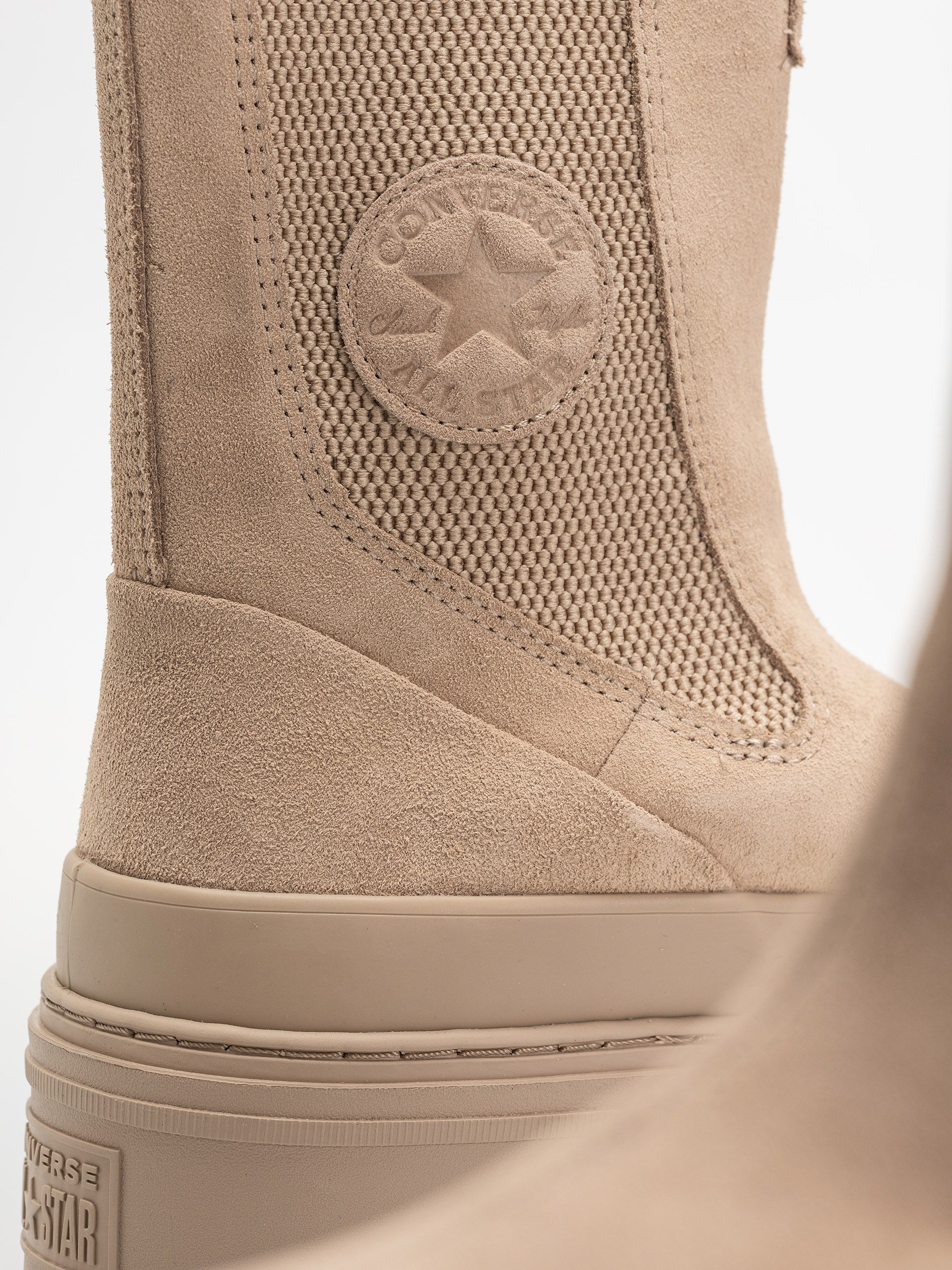 Обувки Converse Chuck Taylor All Star Lugged Heel Chelsea Wmn (sand/chocolate)