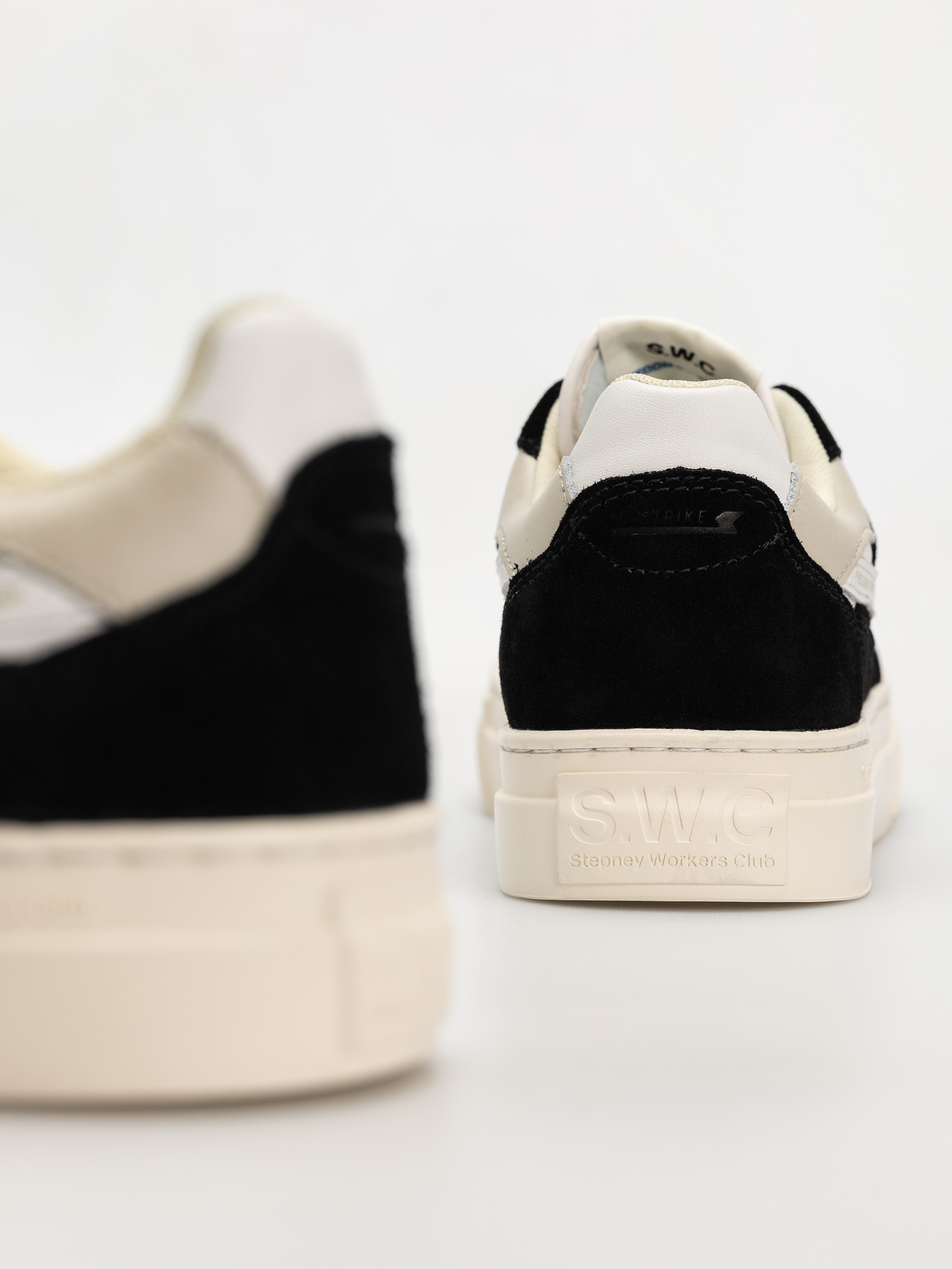 Обувки Stepney Workers Club Pearl S-Strike (suede leather black white)