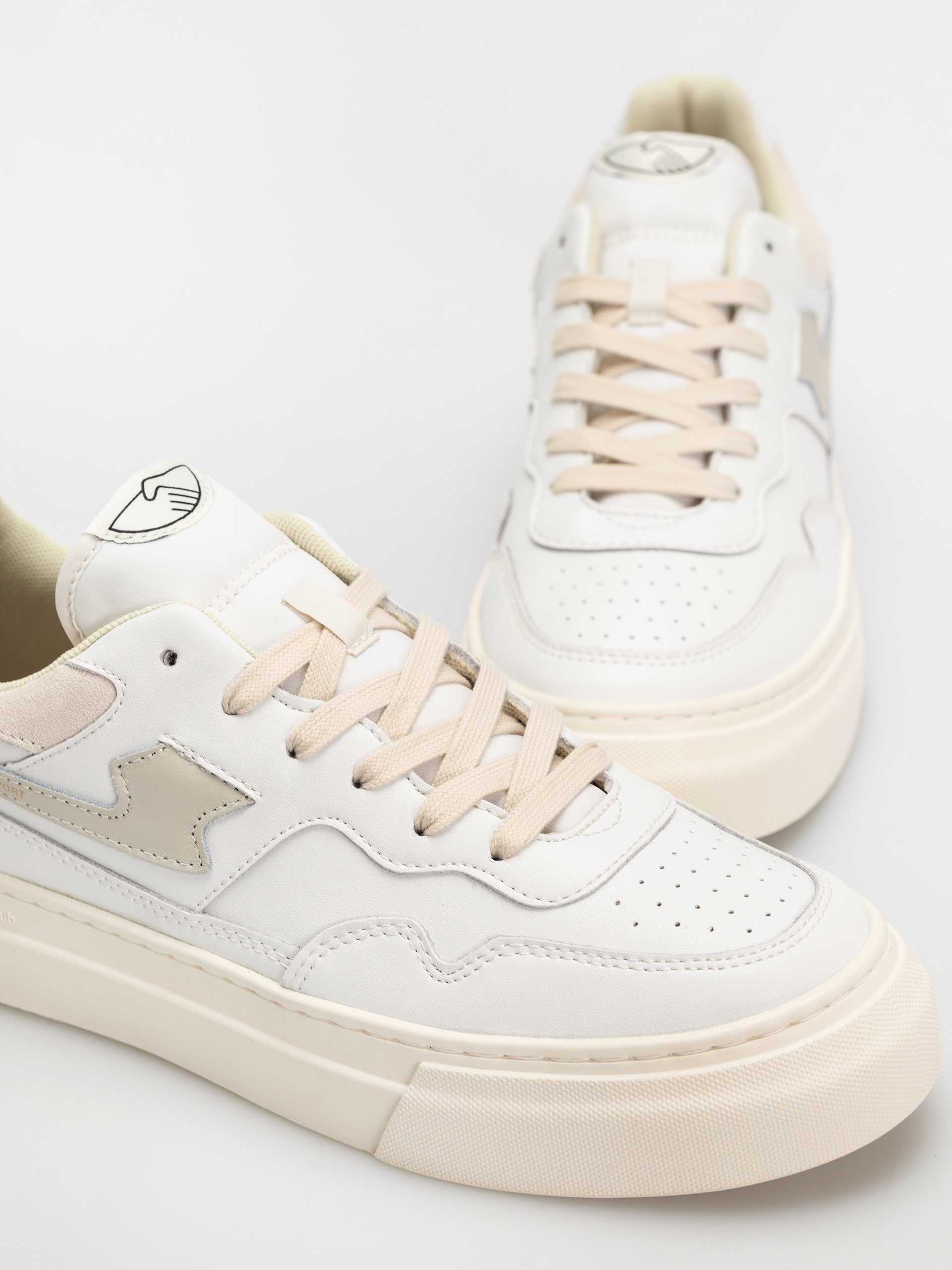 Обувки Stepney Workers Club Pearl S-Strike (leather white putty)