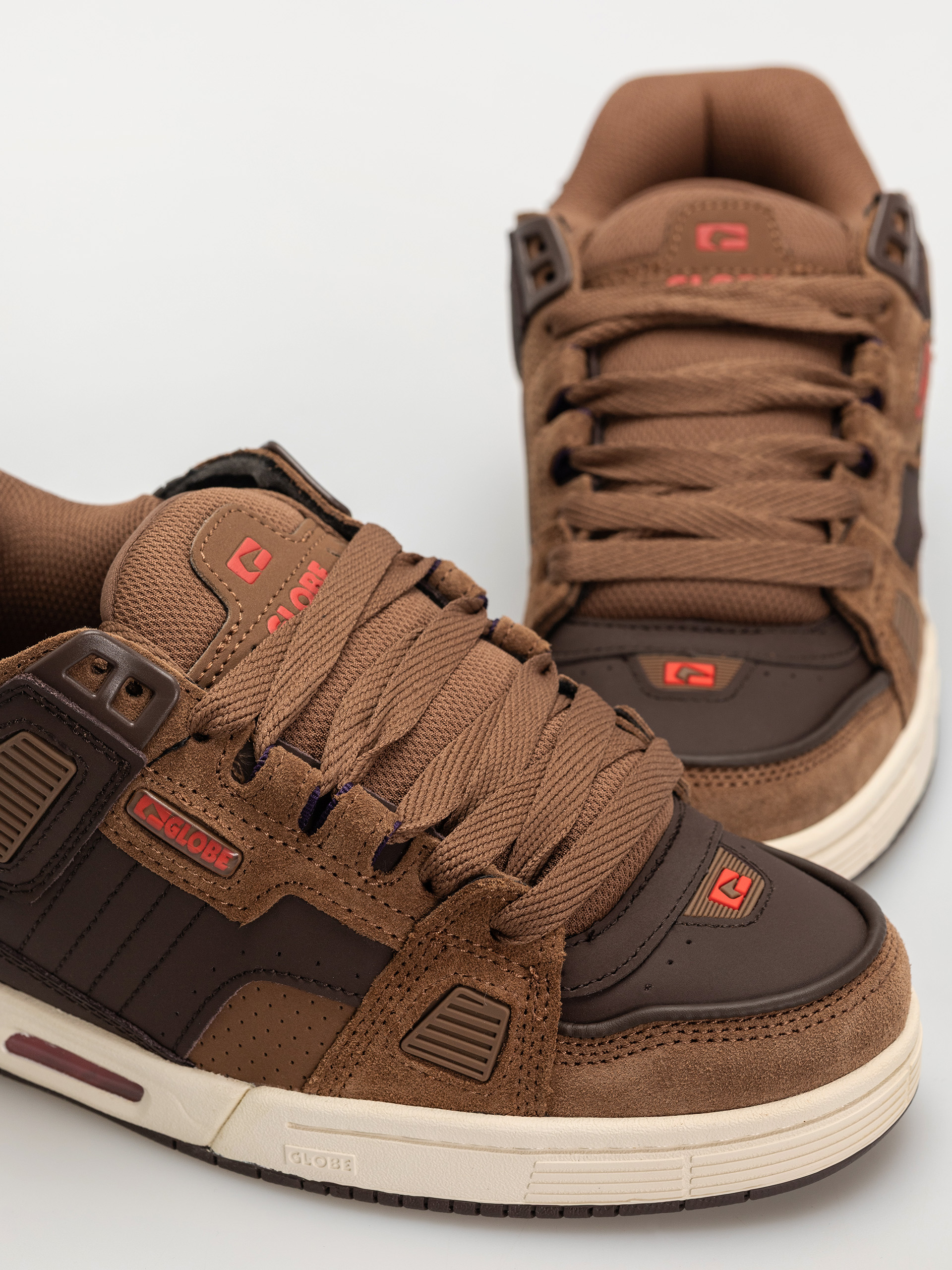 Обувки Globe Sabre (falcon)