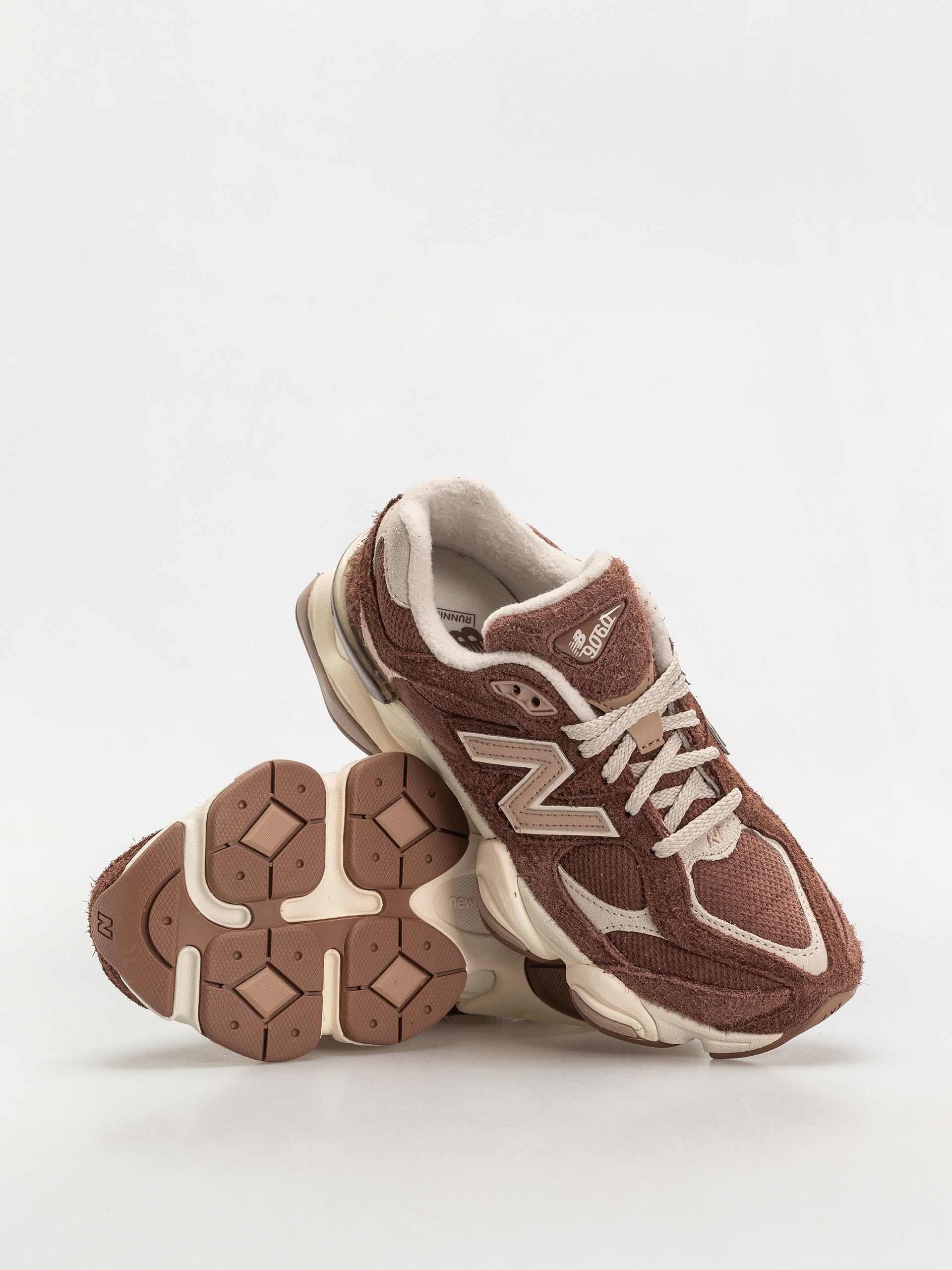 Обувки New Balance 9060 (rich oak)