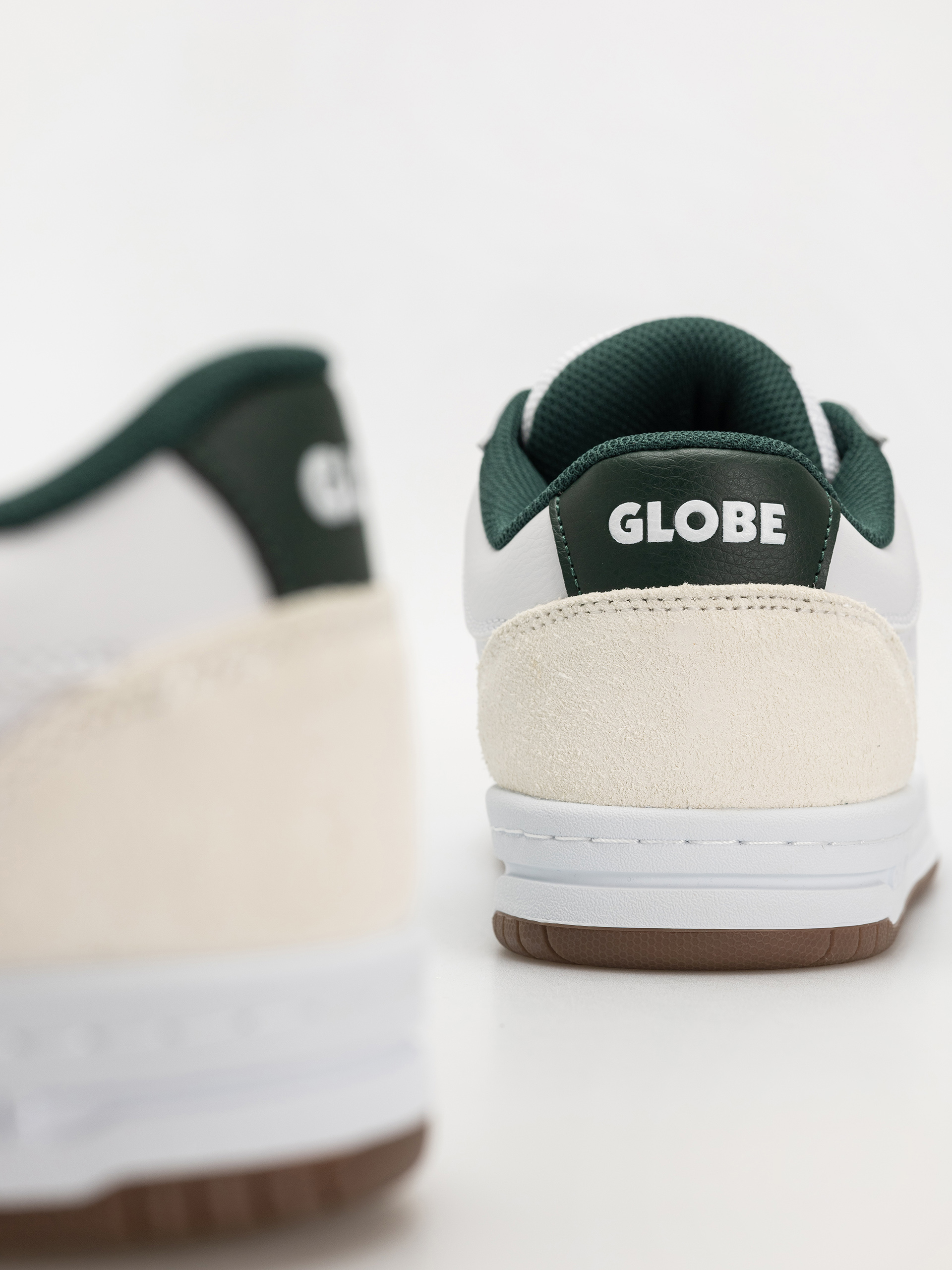 Обувки Globe Mojo 2.0 (white/pine)