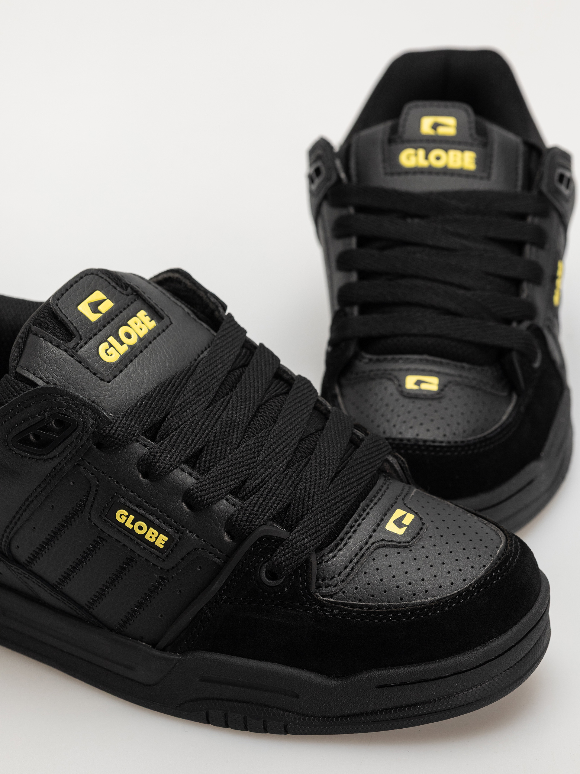 Обувки Globe Fusion (onyx/citrus)