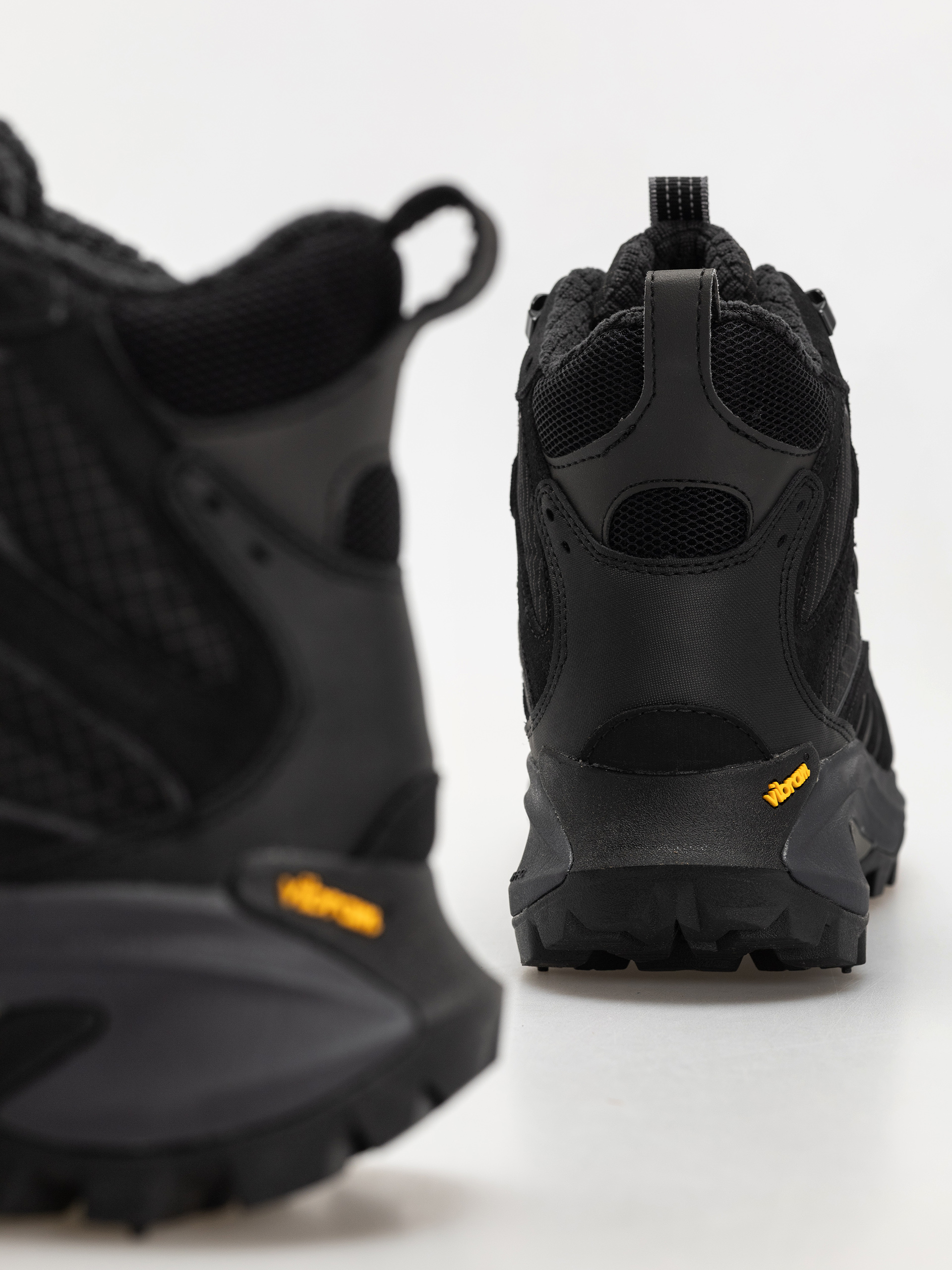 Обувки Merrell Moab Speed 2 Thermo Mid Wp (triple black)