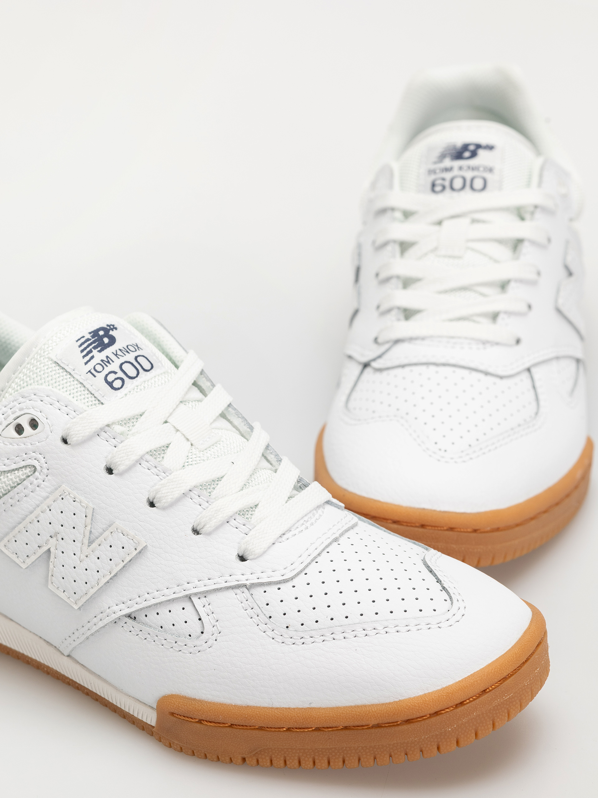 Обувки New Balance 600 (white)