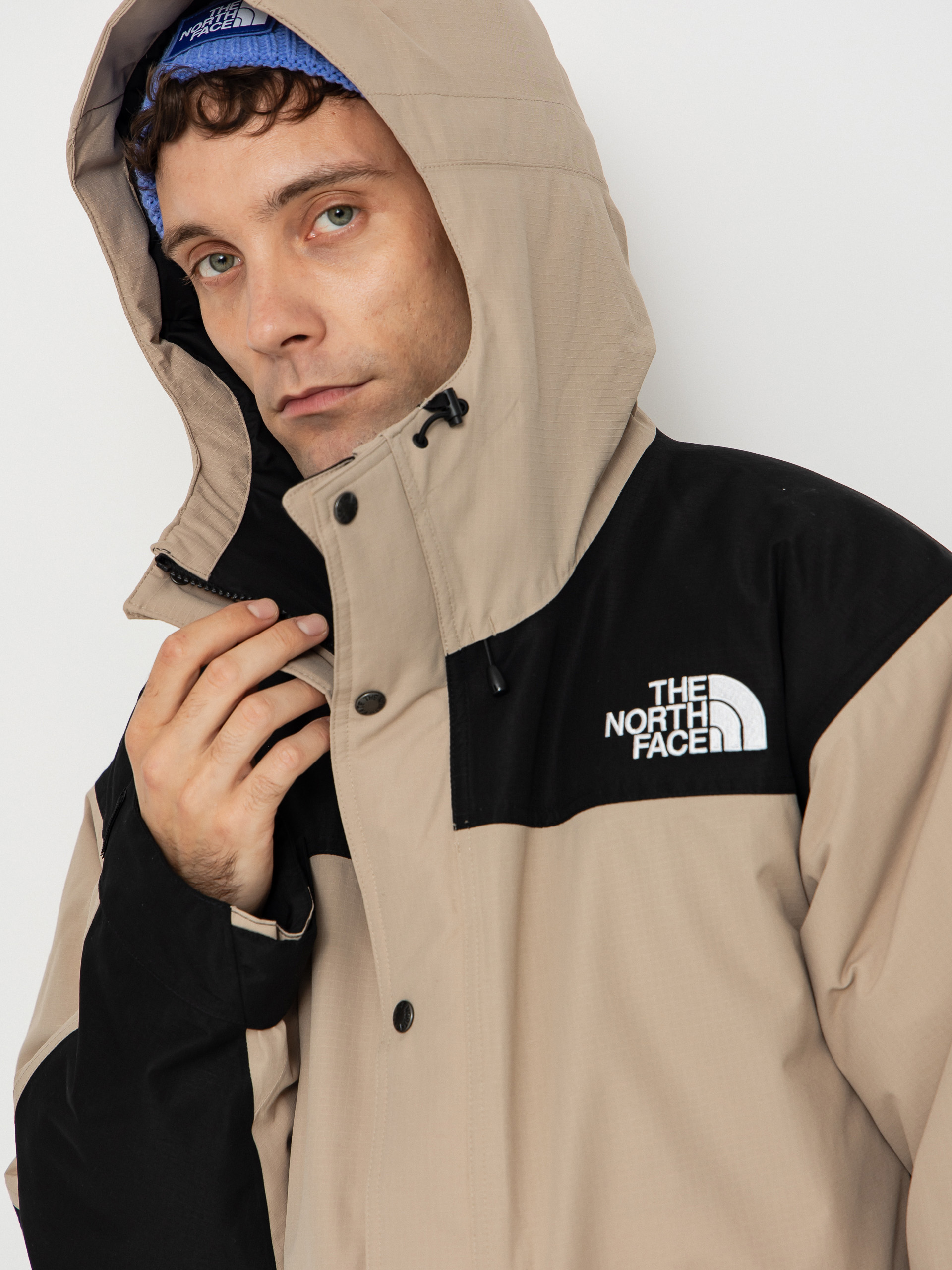 Яке The North Face Mountain Down (mushroom grey/tnf black)