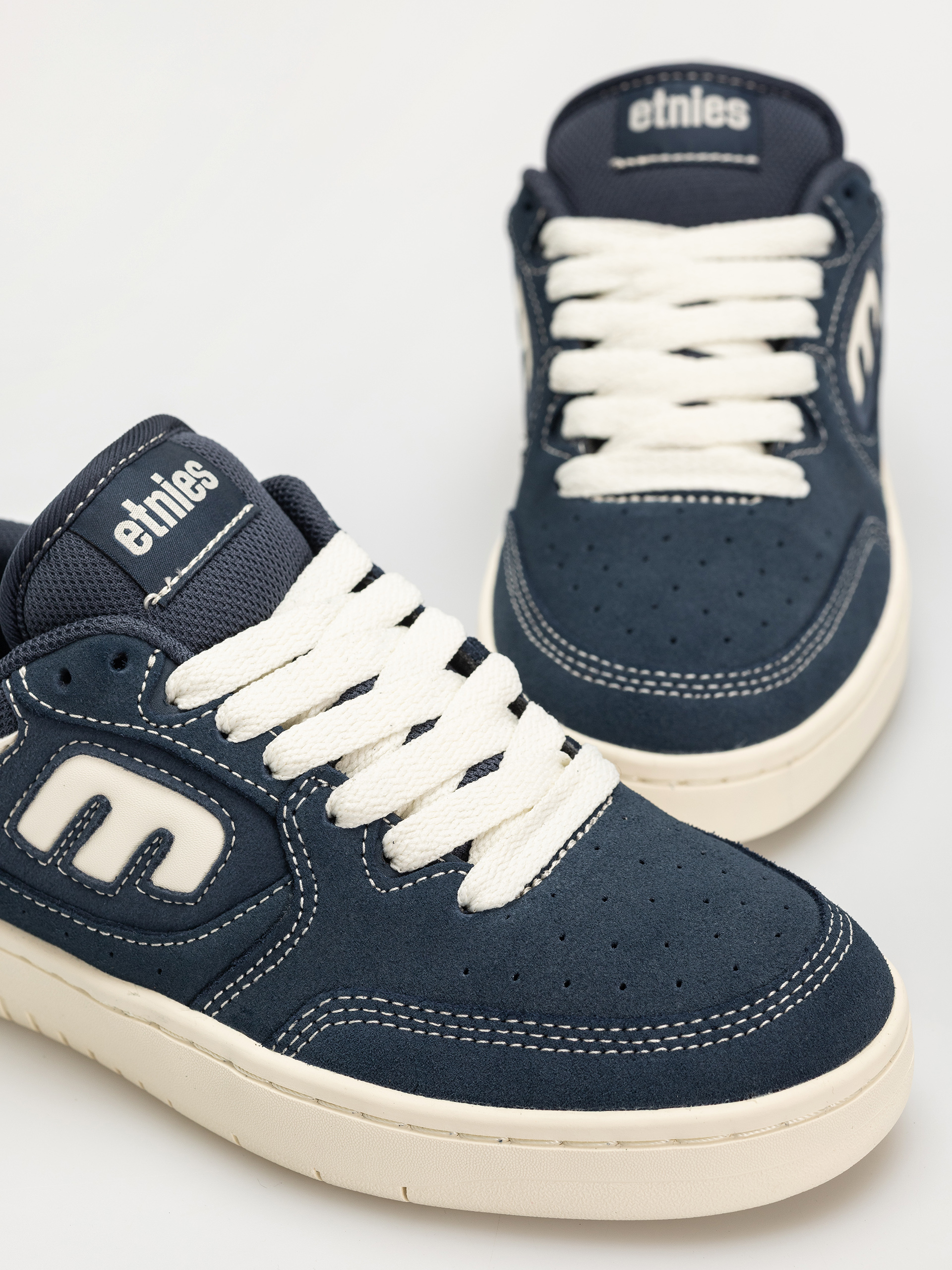 Обувки Etnies Loot (navy/white)