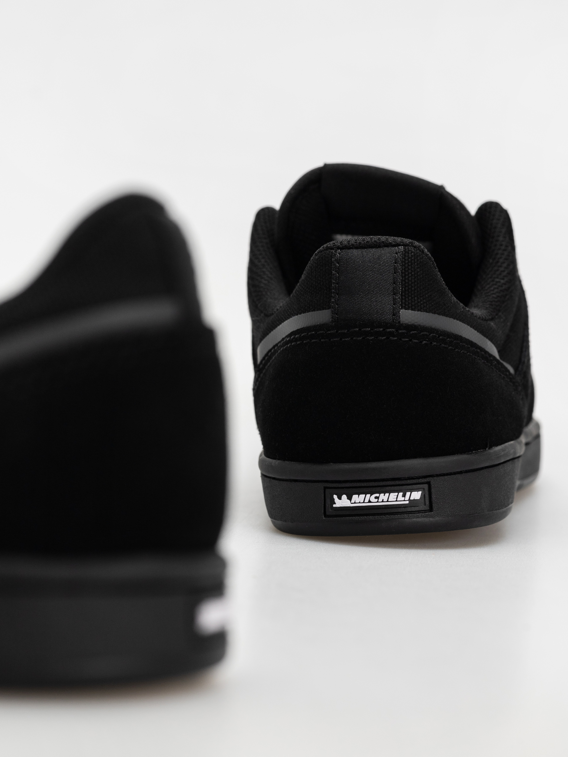 Обувки Etnies Marana (black dirty wash)