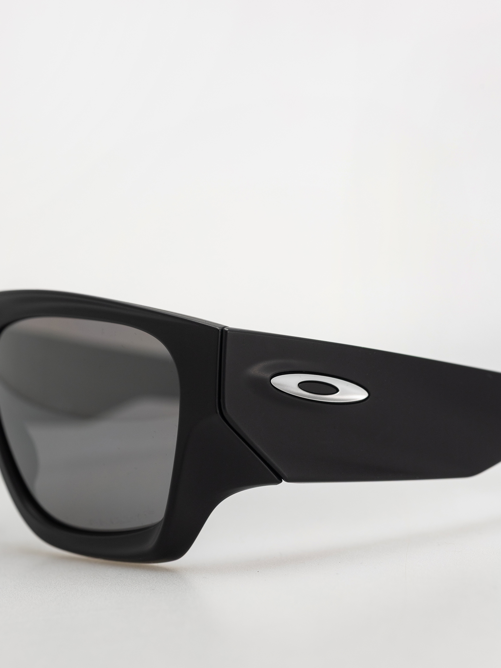 Слънчеви очила Oakley Instagator (matte black/prizm black polar)