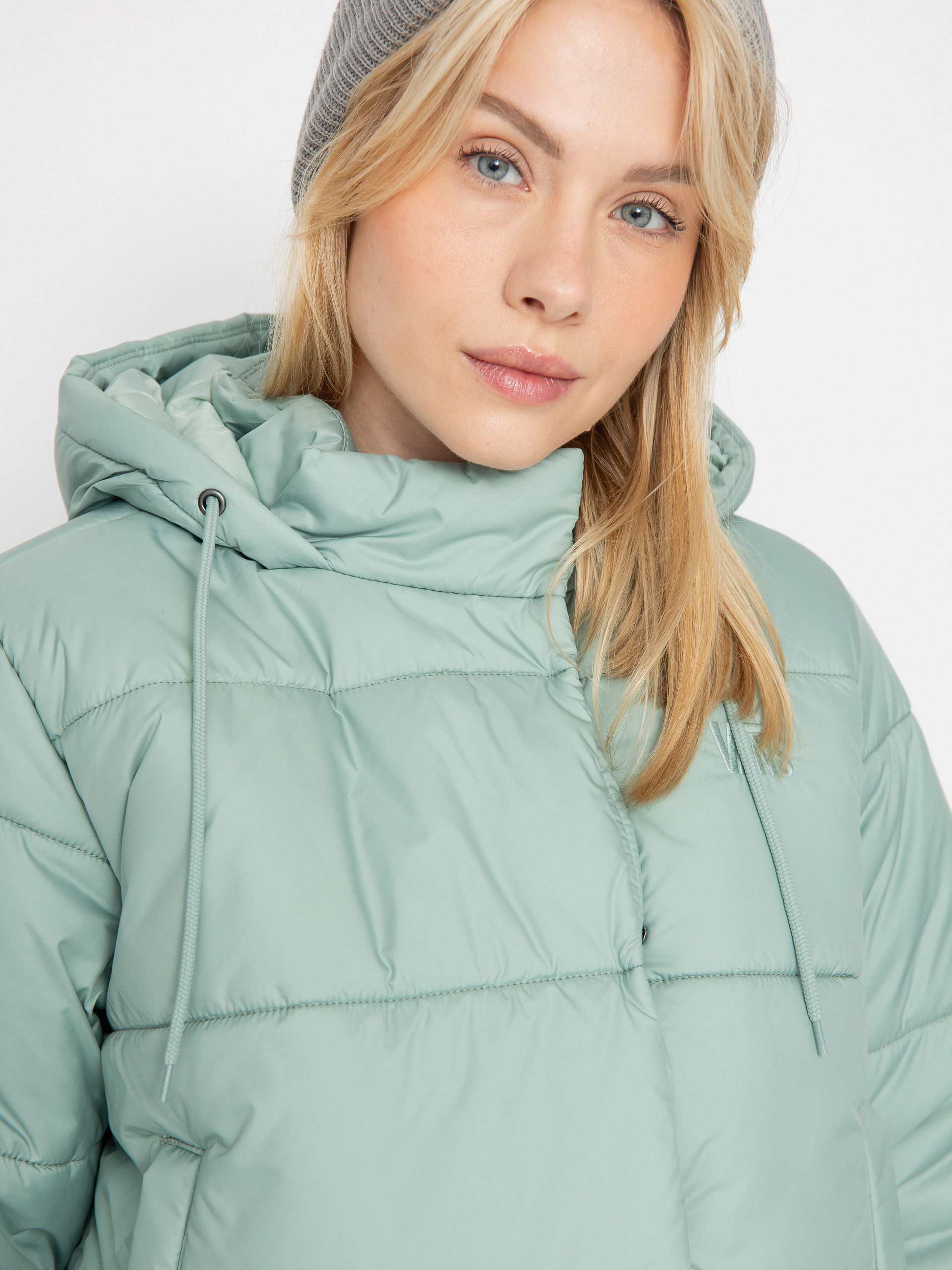 Яке Vans Hillgate Cropped Puffer Wmn (gray olive)
