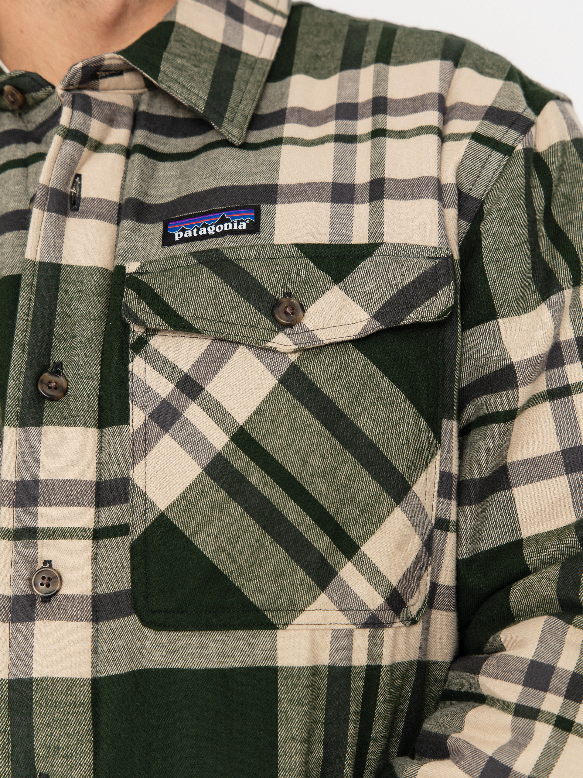 Риза Patagonia LW Insulated Fjord Flannel (ashore old growth green)