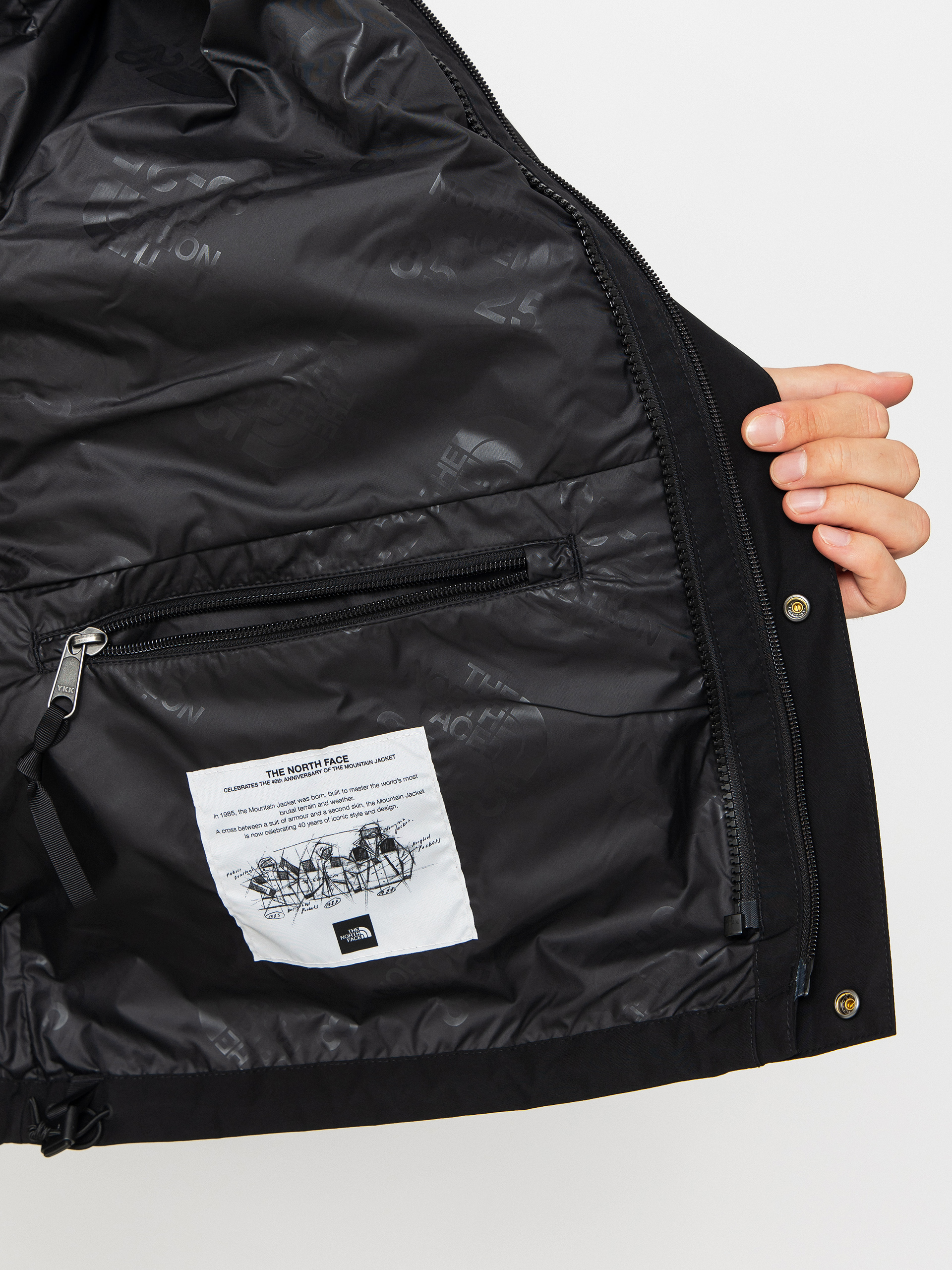 Яке The North Face GTX Mountain (tnfblack/tnfblack/tnfblck)