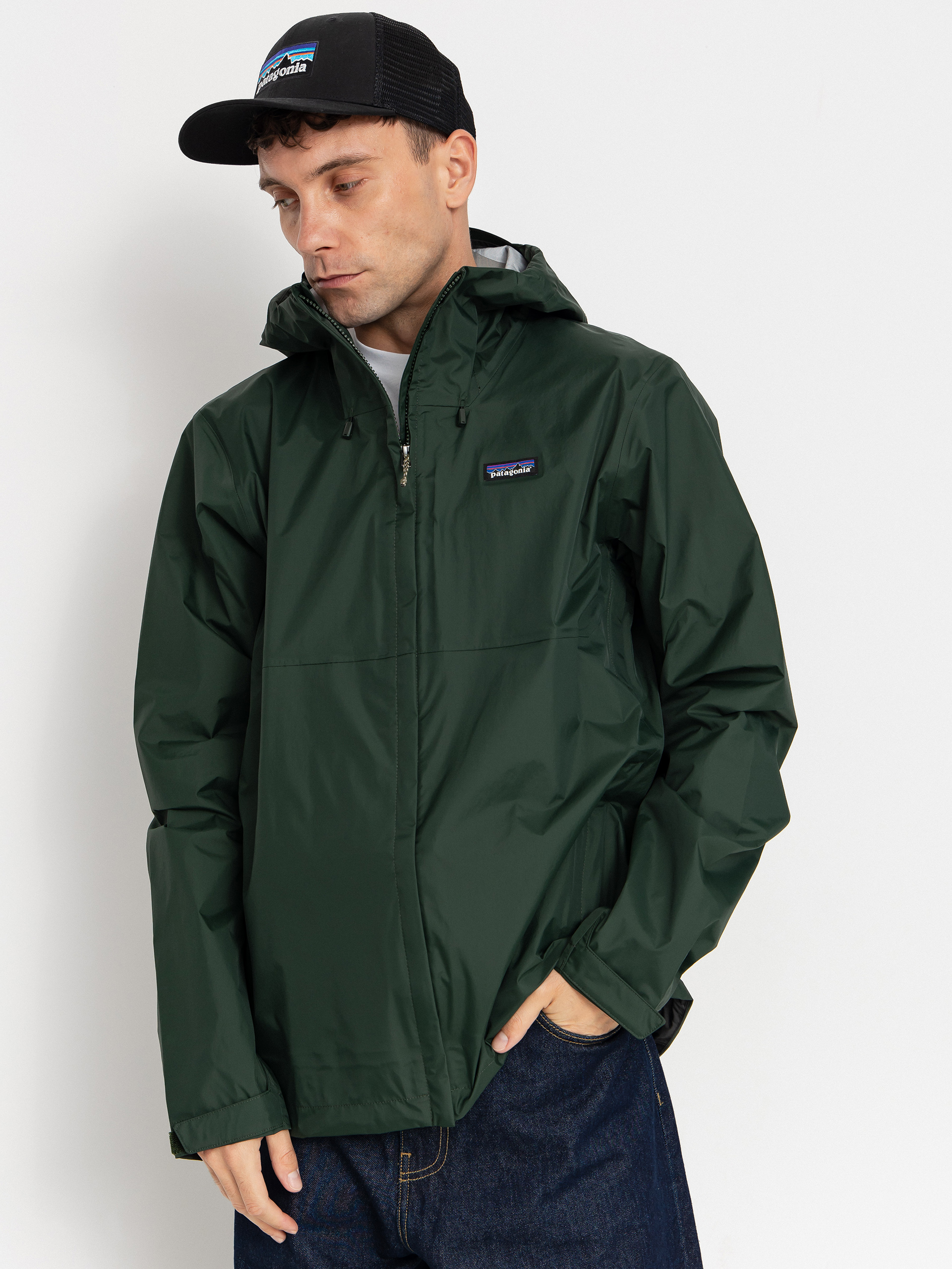 Яке Patagonia Torrentshell 3L (old growth green)