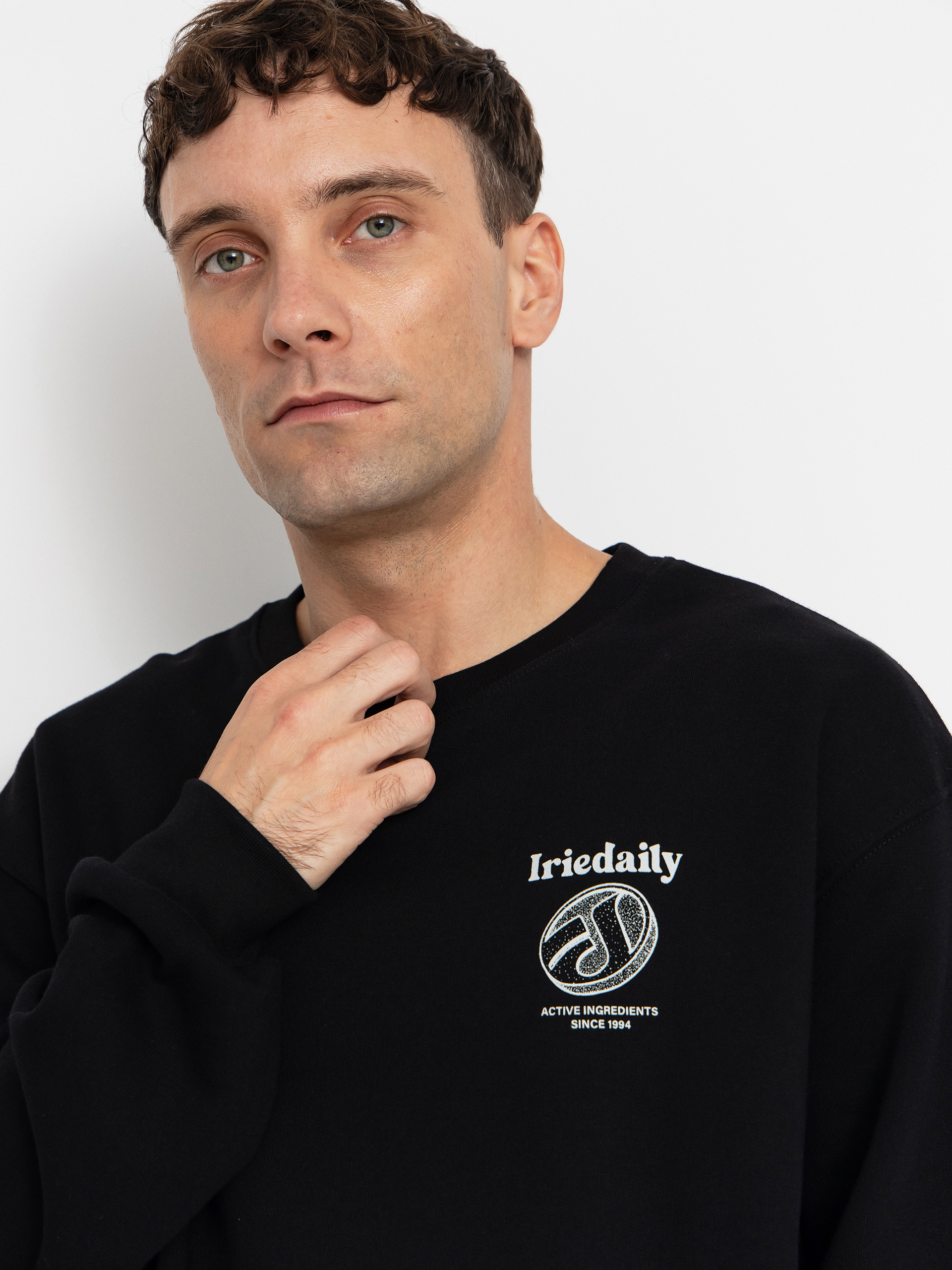 Суитшърт Iriedaily Hangover Club (black)