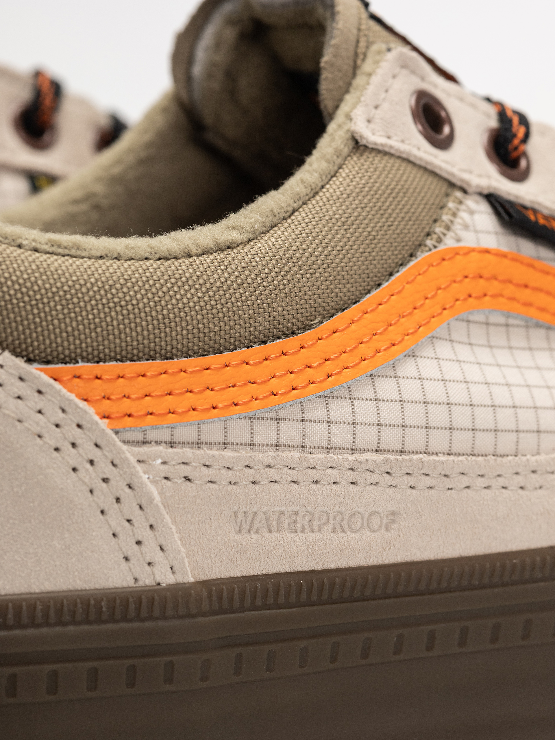 Обувки Vans Mte Old Skool Waterproof Insulated (taupe/orange)