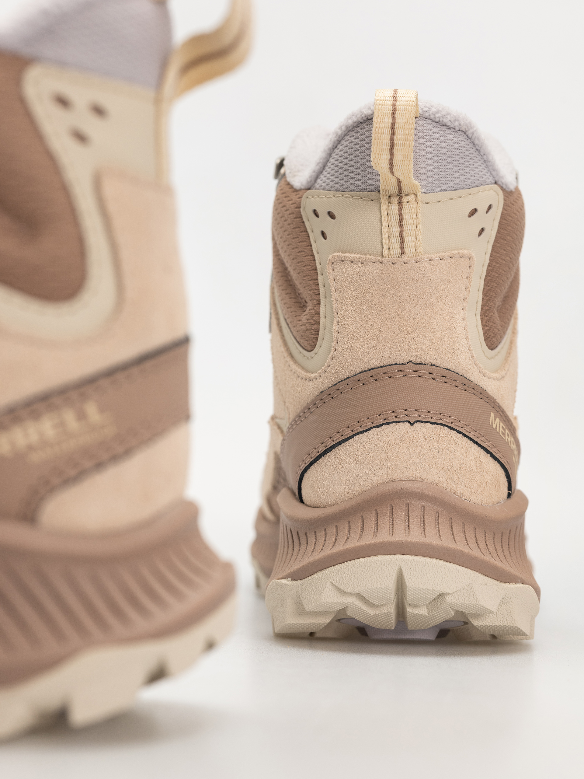 Обувки Merrell Speed Strike 2 Thermo Mid Wp Wmn (nougat)