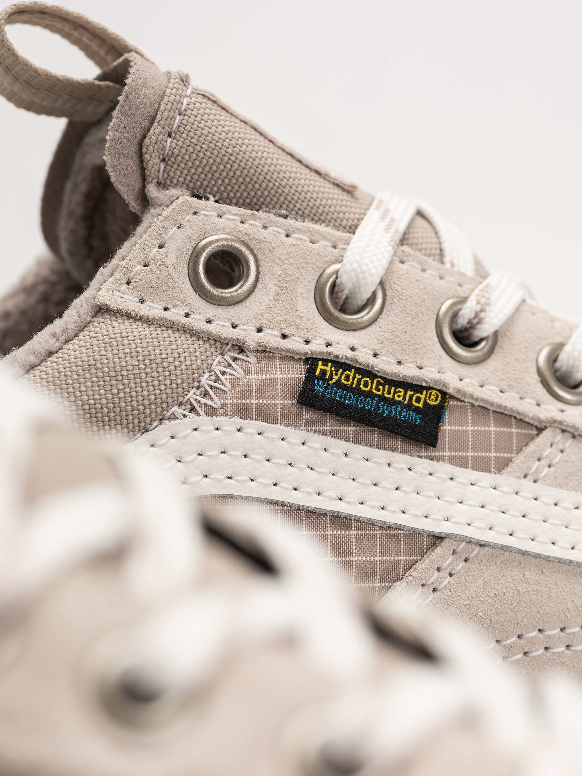 Обувки Vans Mte Old Skool Waterproof Insulated (stone)