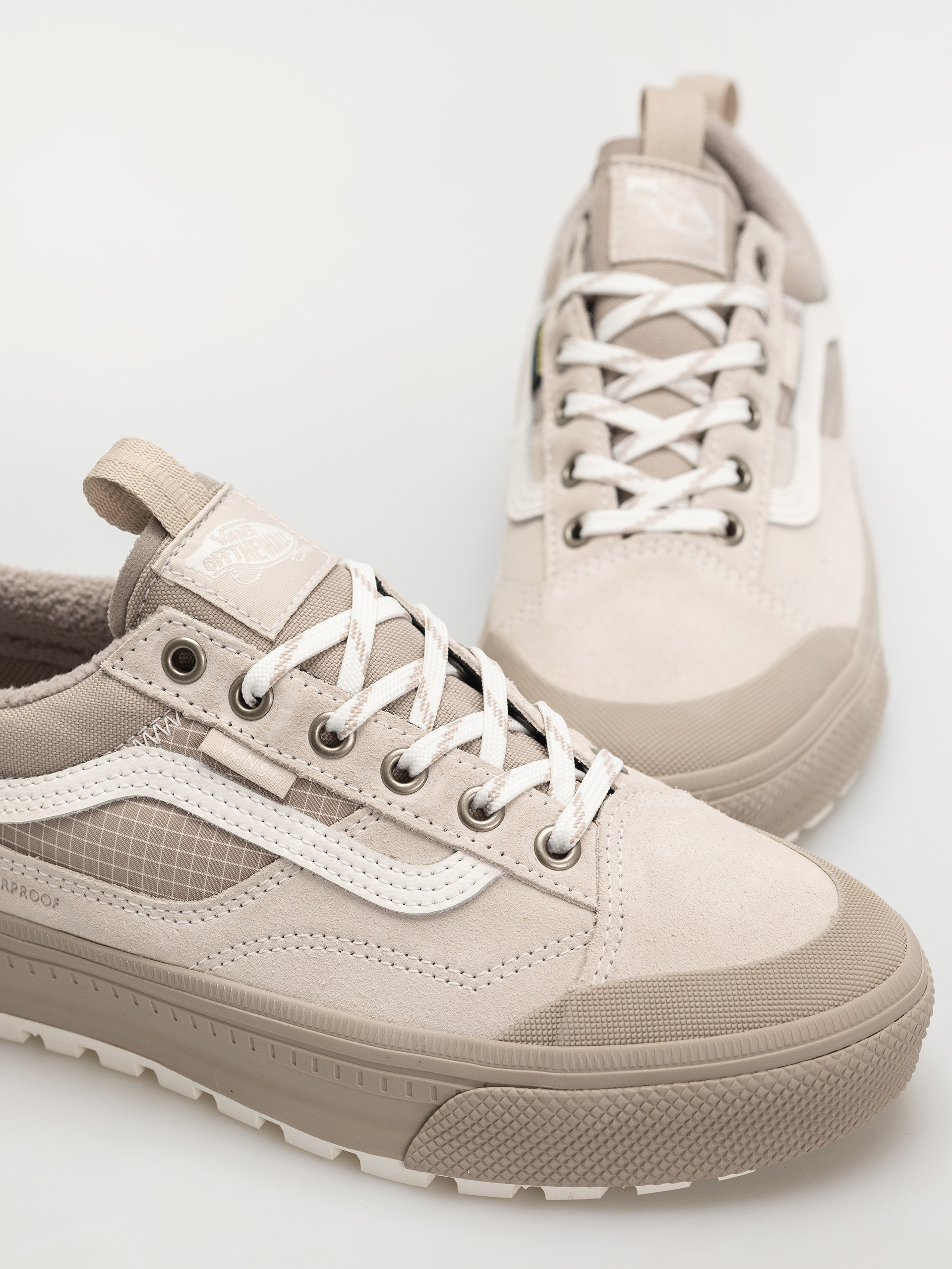 Обувки Vans Mte Old Skool Waterproof Insulated (stone)