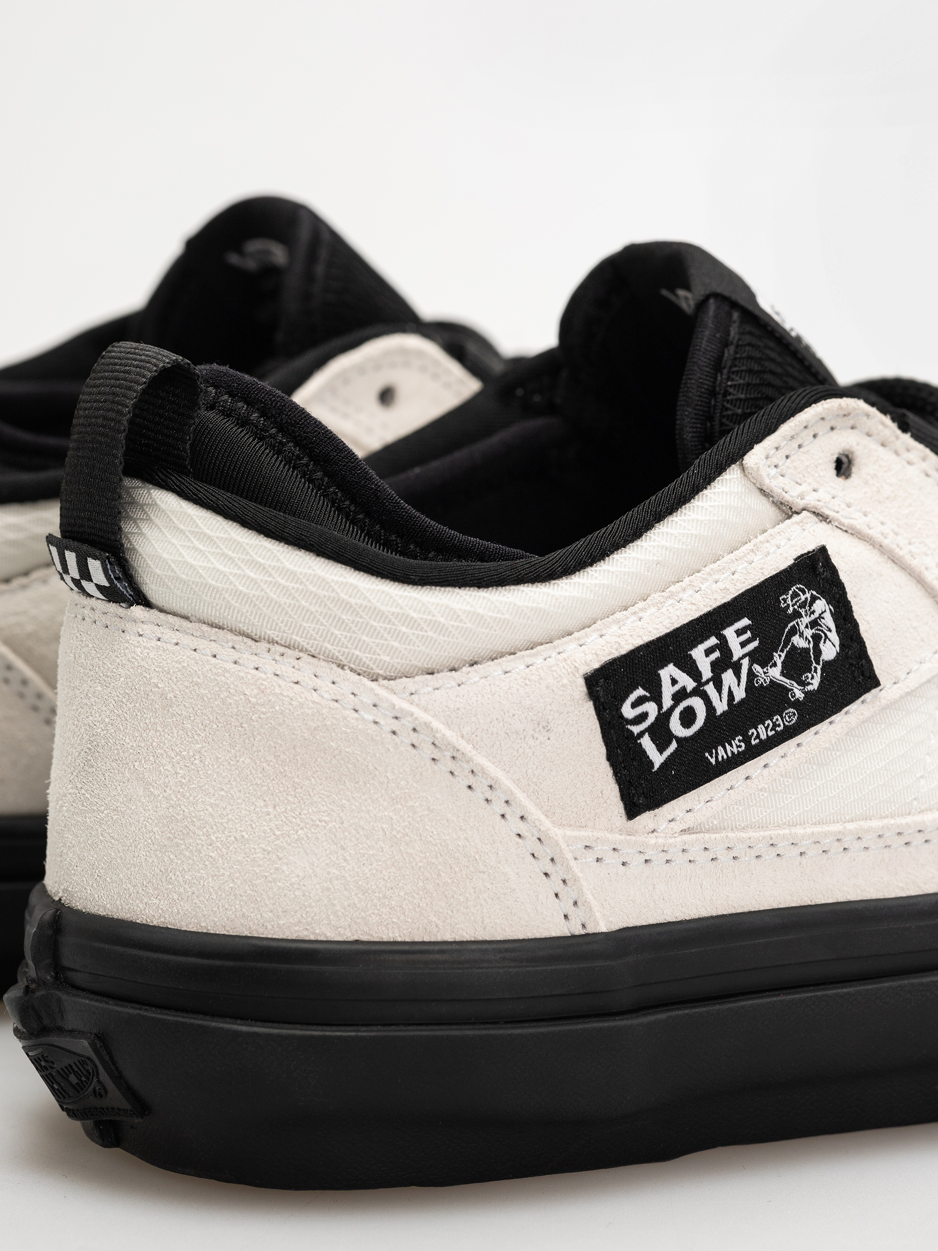 Обувки Vans Skate Safe Low (atiba bone white/black)