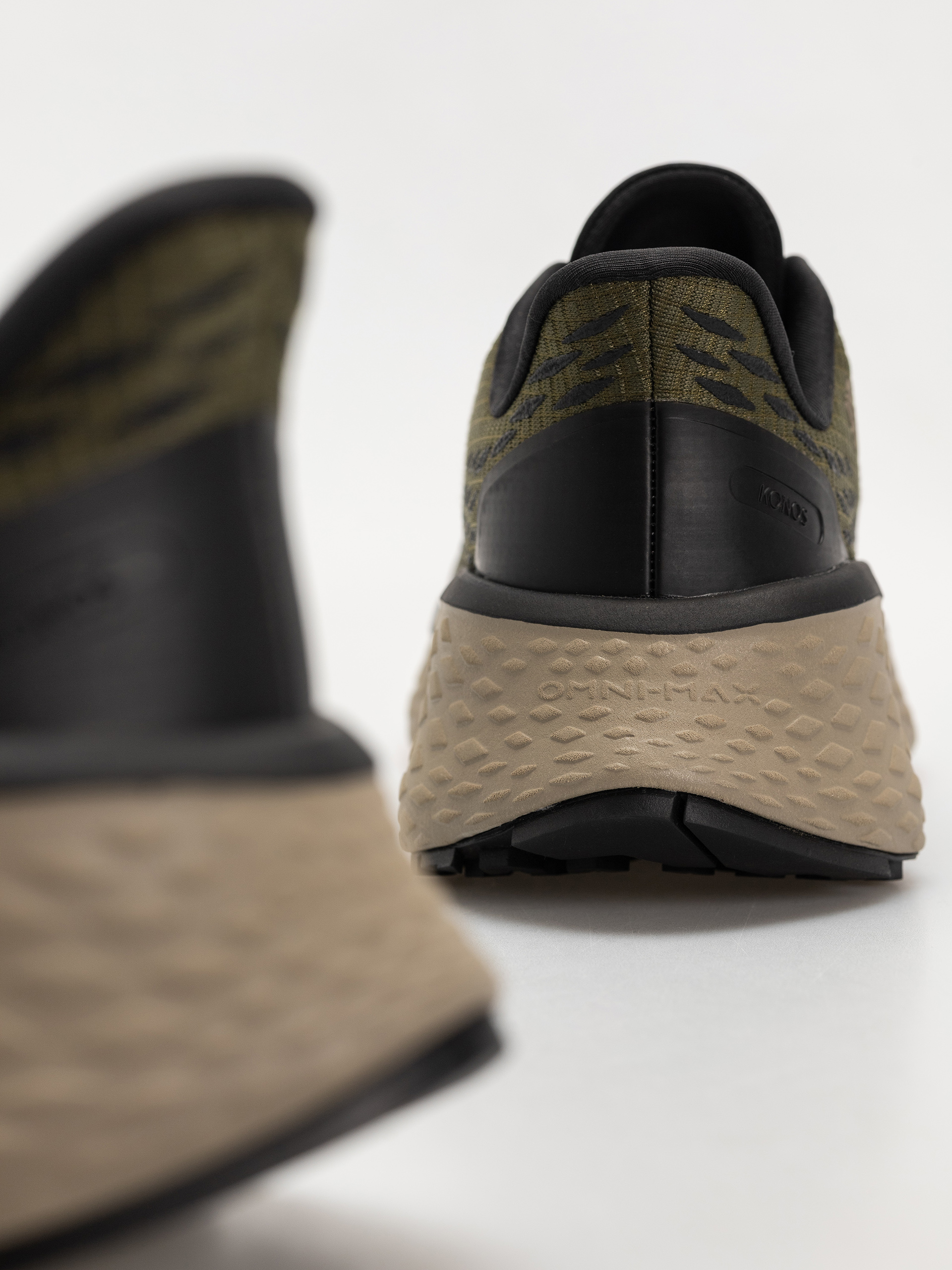 Обувки Columbia Konos Trillium ATR (nori/tangy orange)