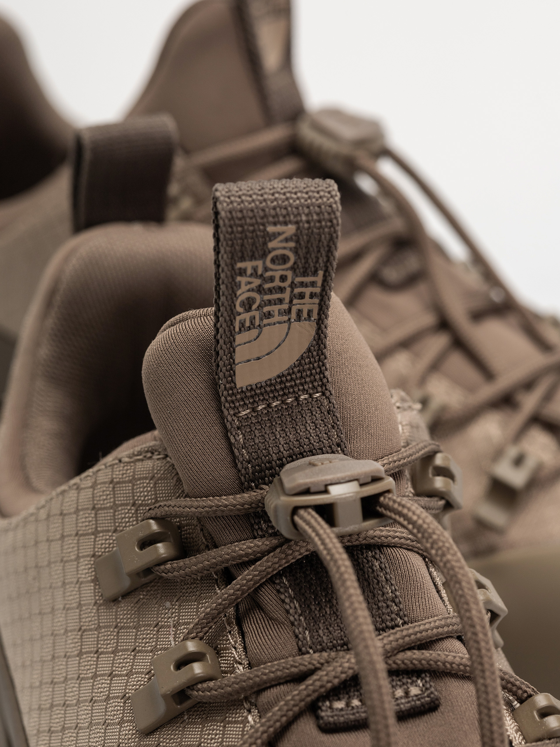 Обувки The North Face Glenclyffe Low (mushroom grey/mocha bro)