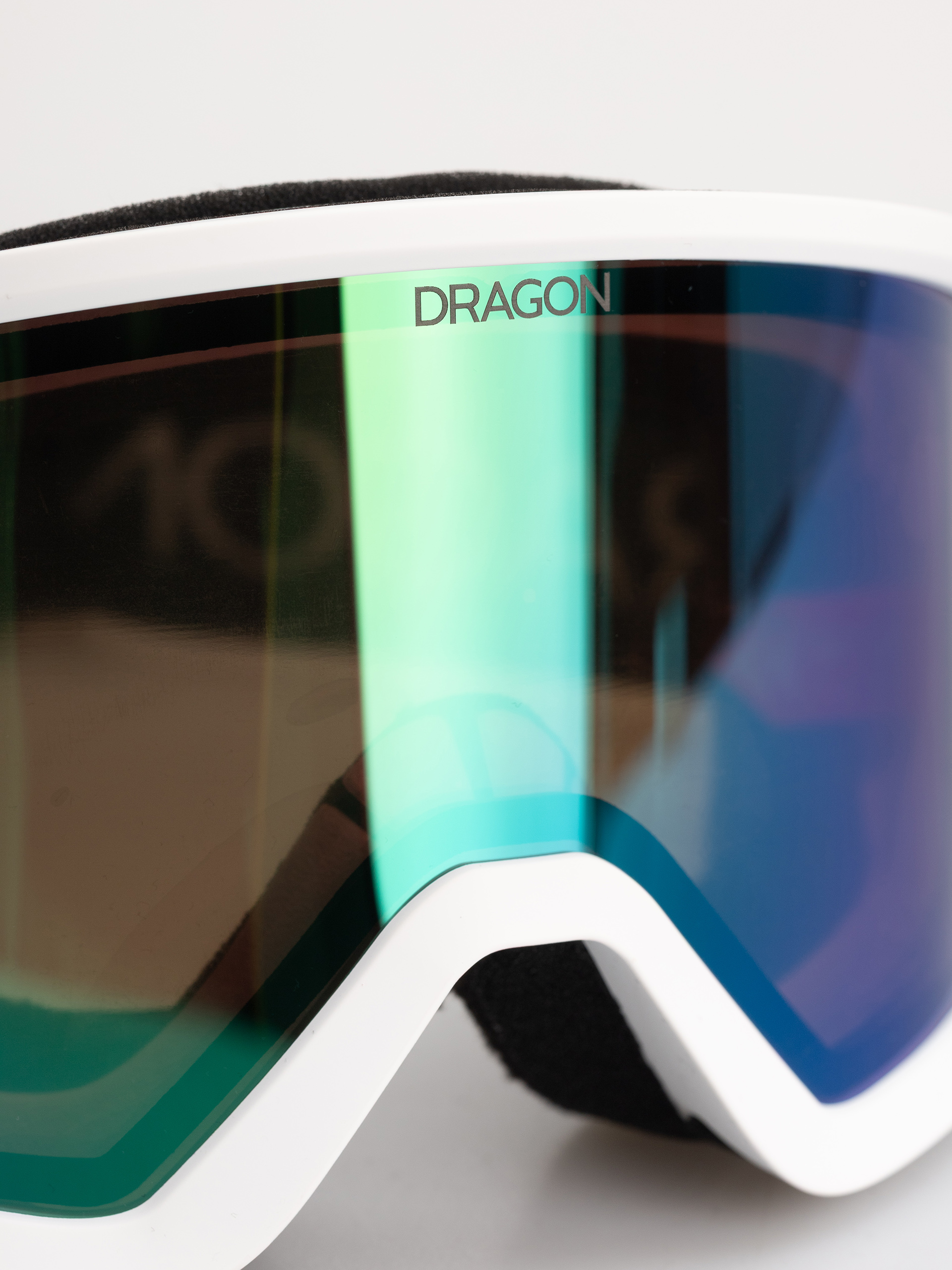 Сноуборд очила Dragon DX3 OTG (white/lumalens green ion)