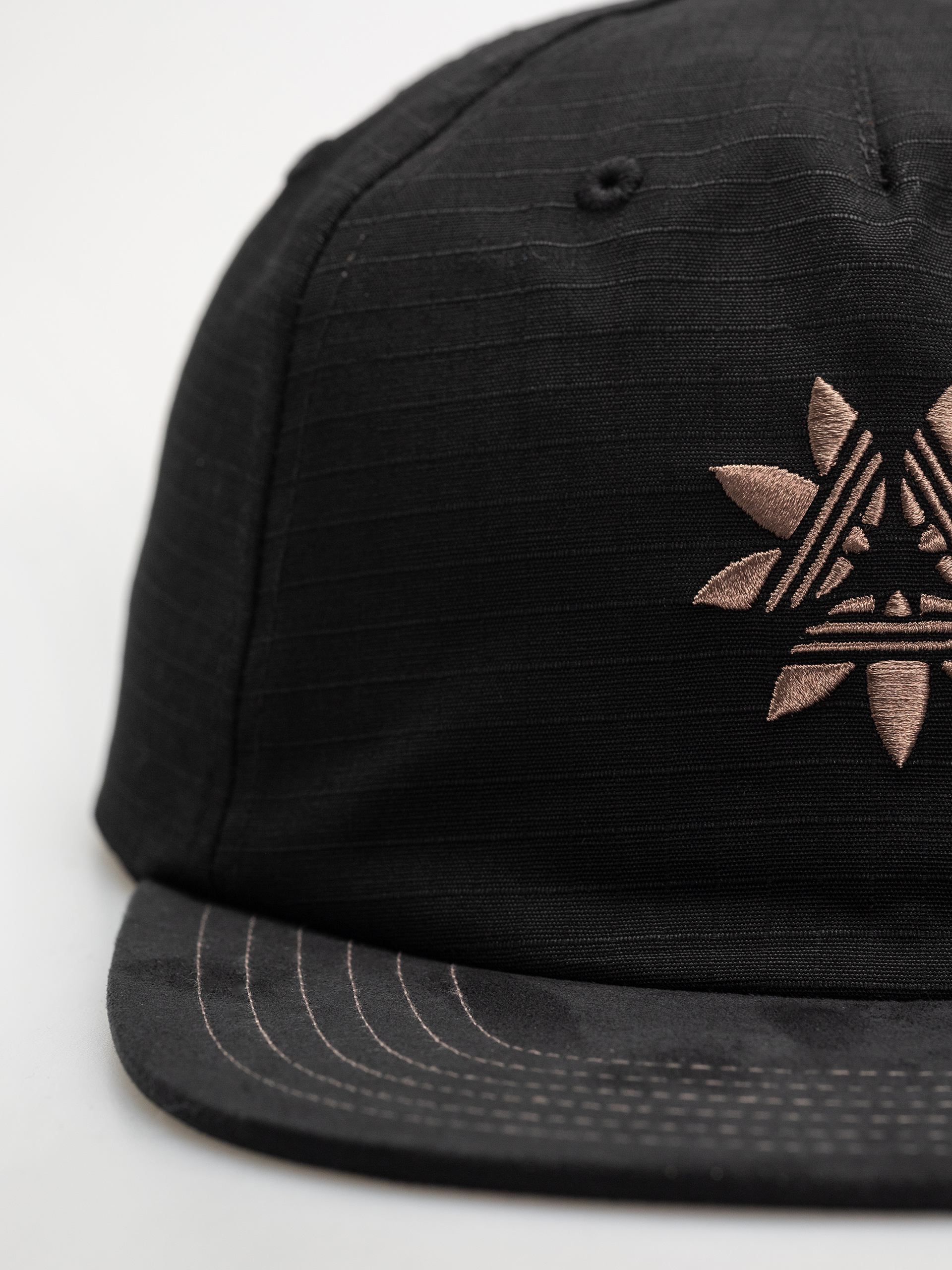 Шапка с козирка adidas Skate 3 (black)