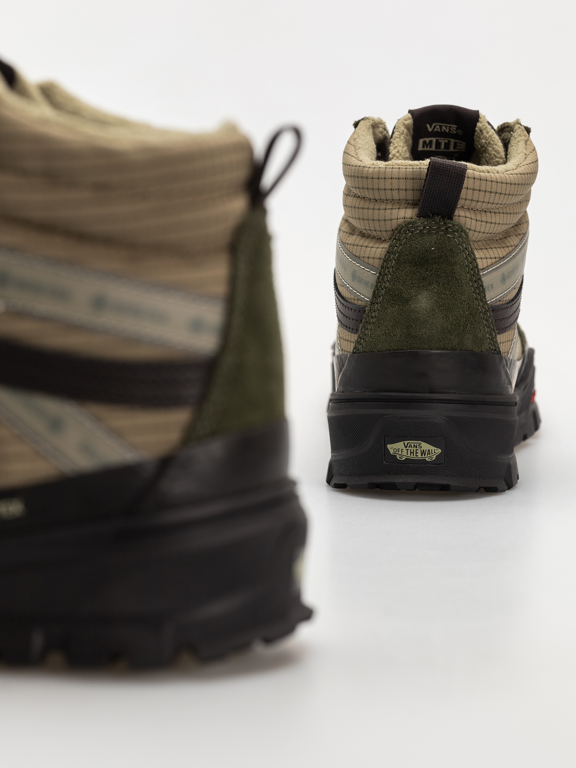 Обувки Vans Mte Sk8 Hi Gore Tex Insulated (dark green/dark brown)