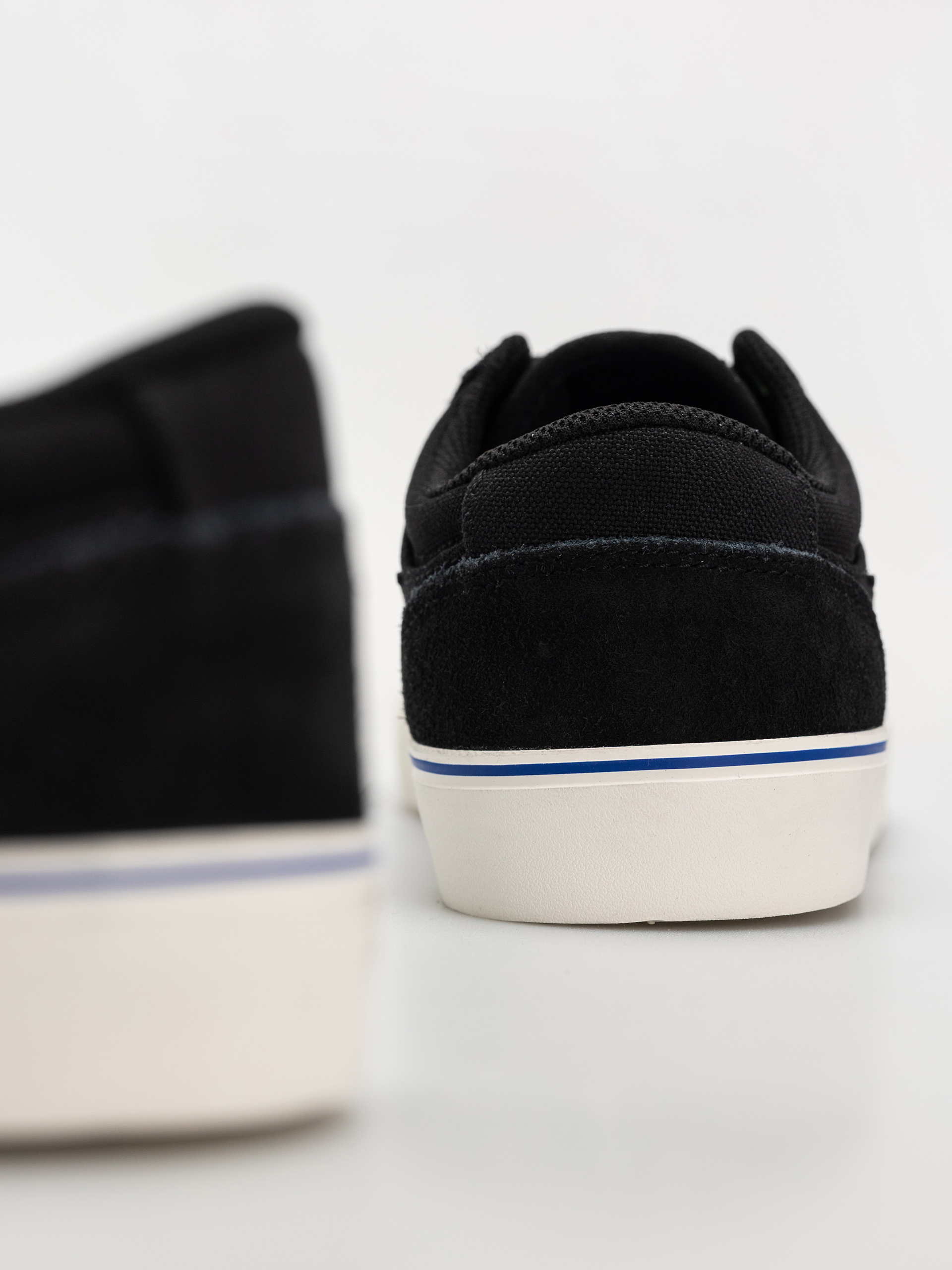 Обувки Nike SB Chron 2 (black/fir sail racer blue)