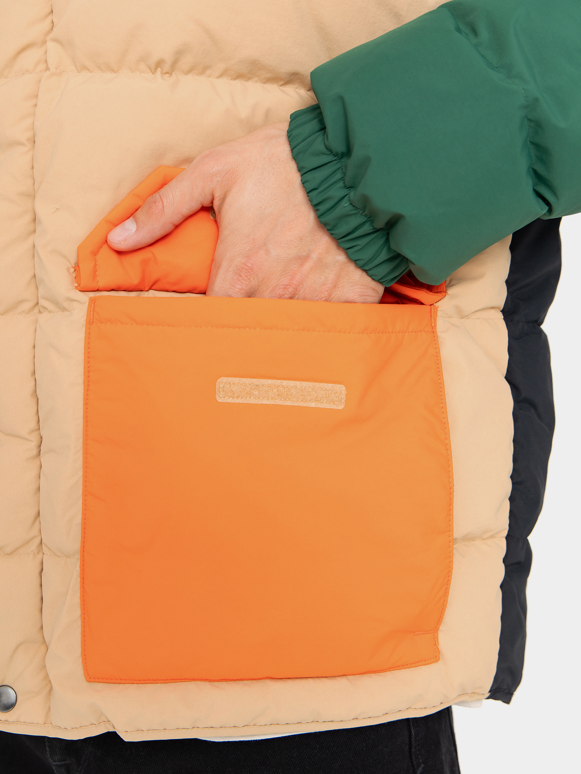 Яке Columbia Wallowa Down Hooded (canoe/zing/rain forest/black)