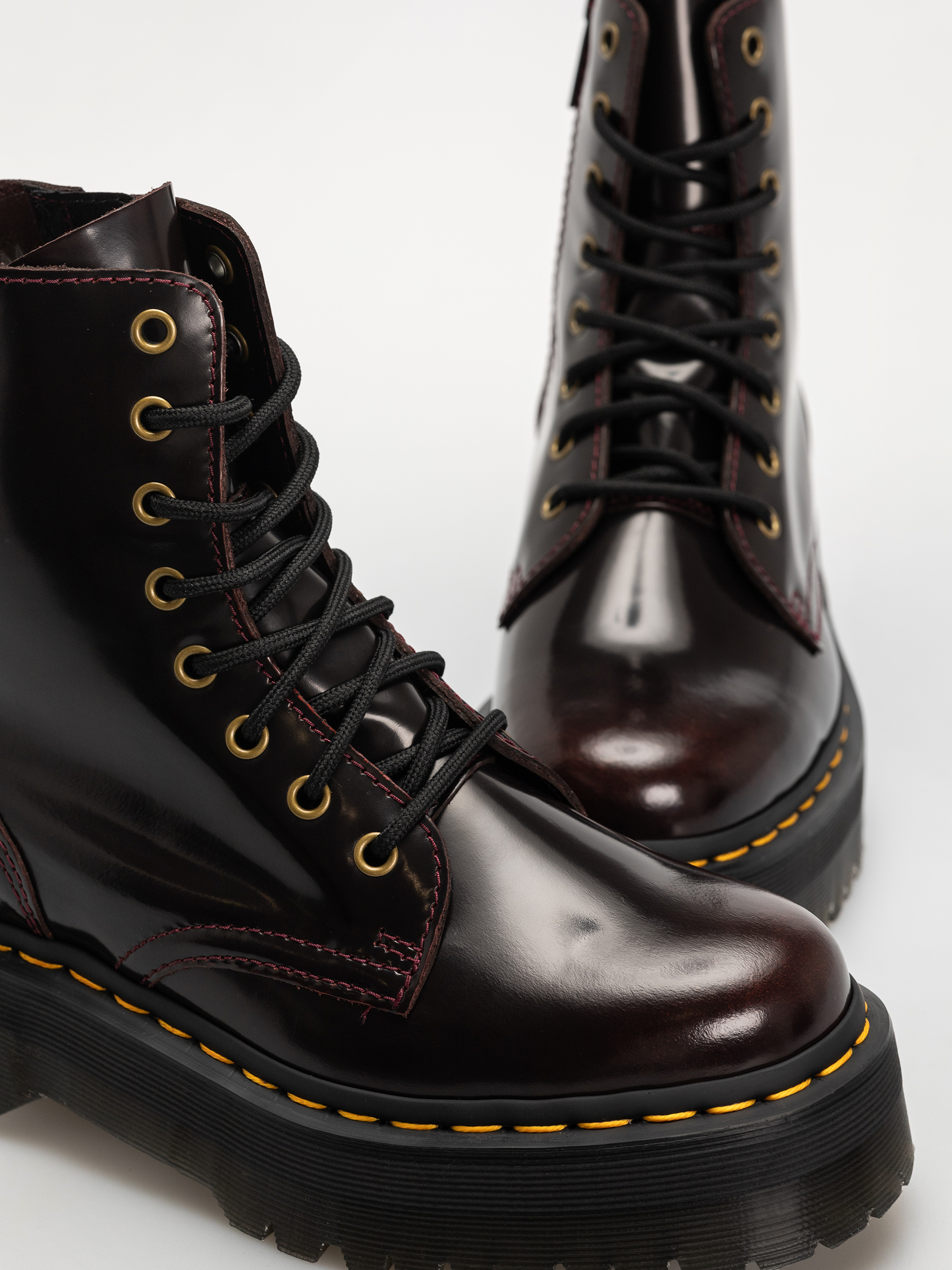 Обувки Dr. Martens Jadon (cherry red arcadia)
