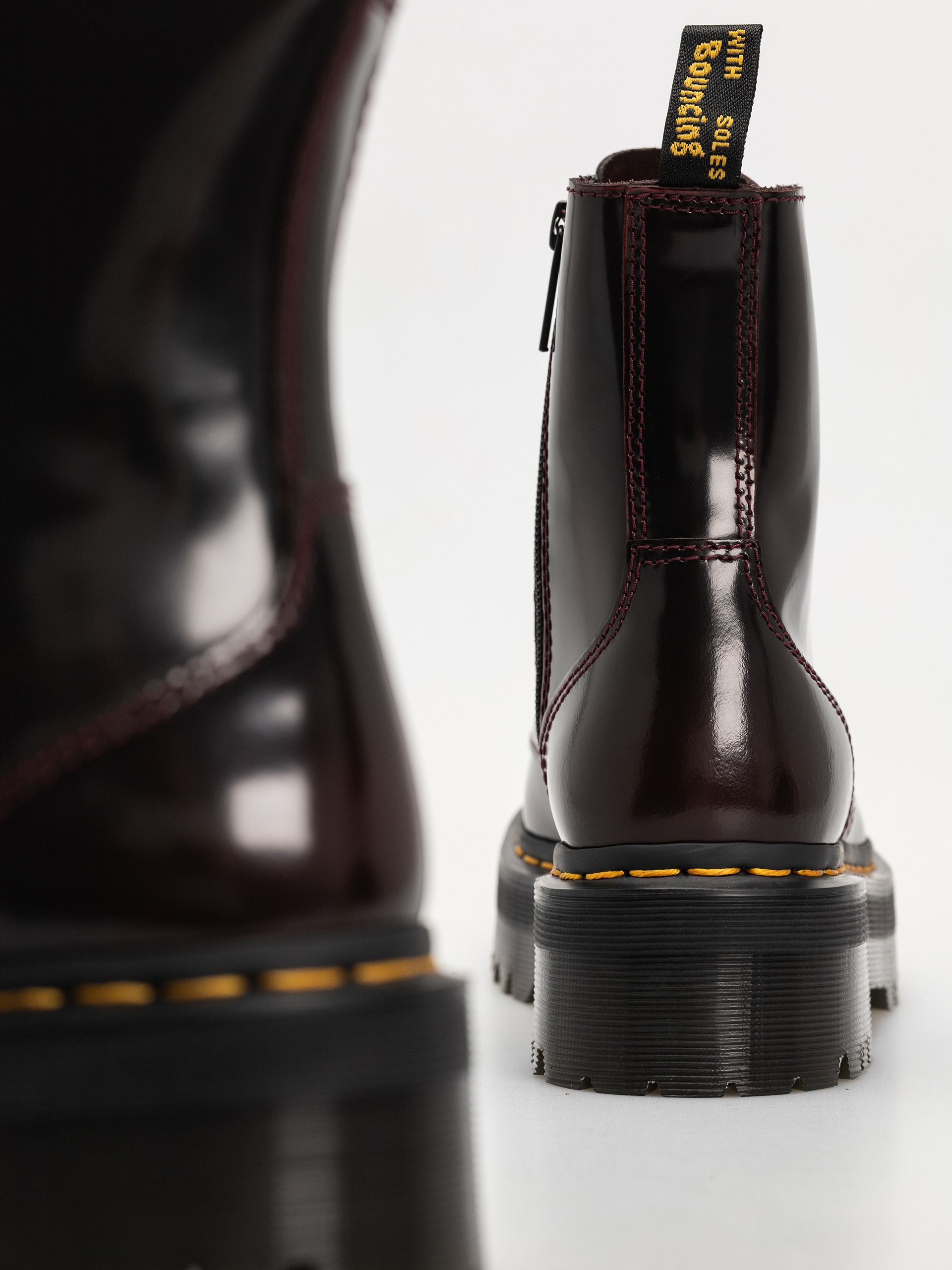 Обувки Dr. Martens Jadon (cherry red arcadia)