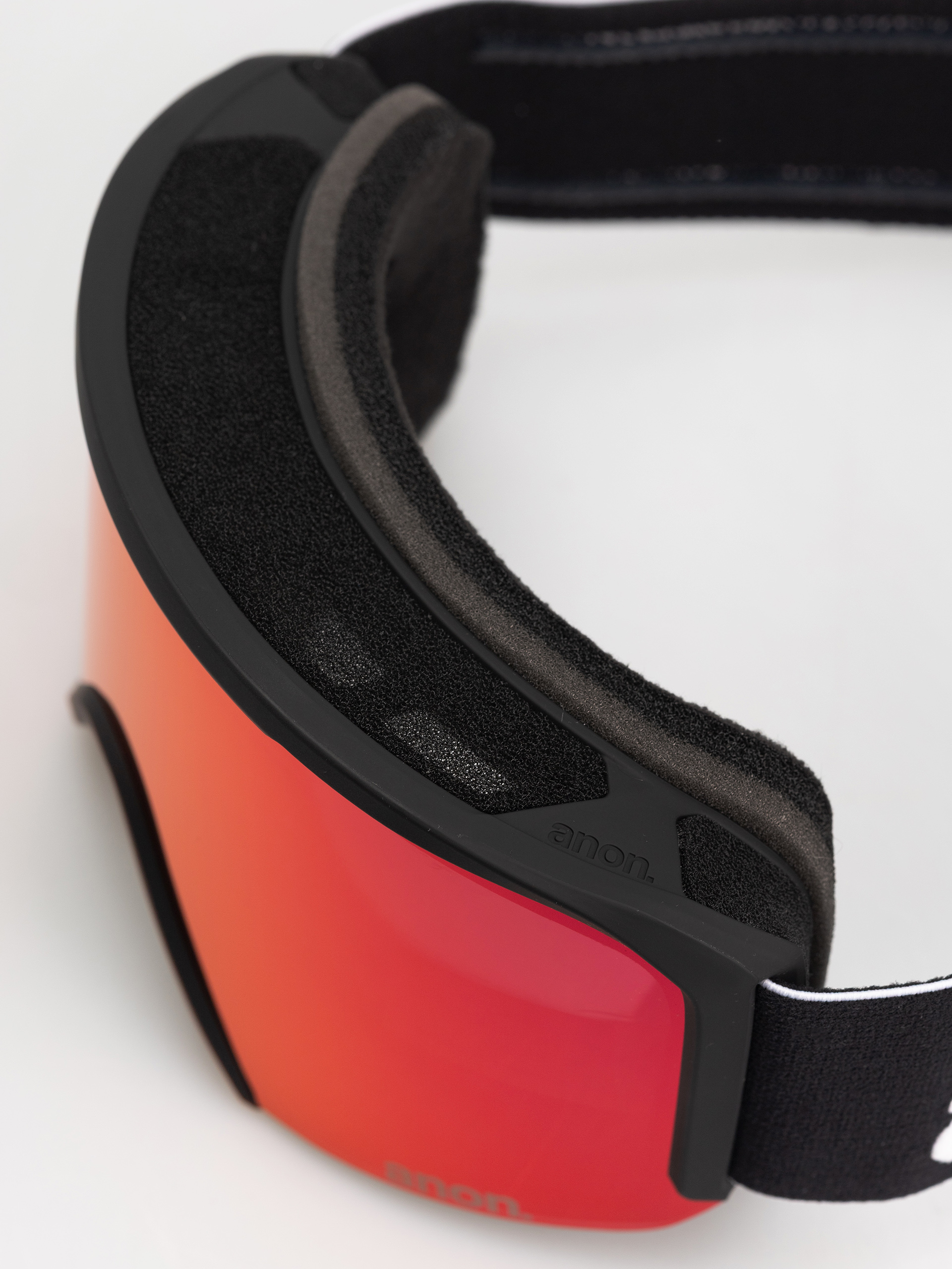 Сноуборд очила Anon Nesa (black/perceive sunny red)