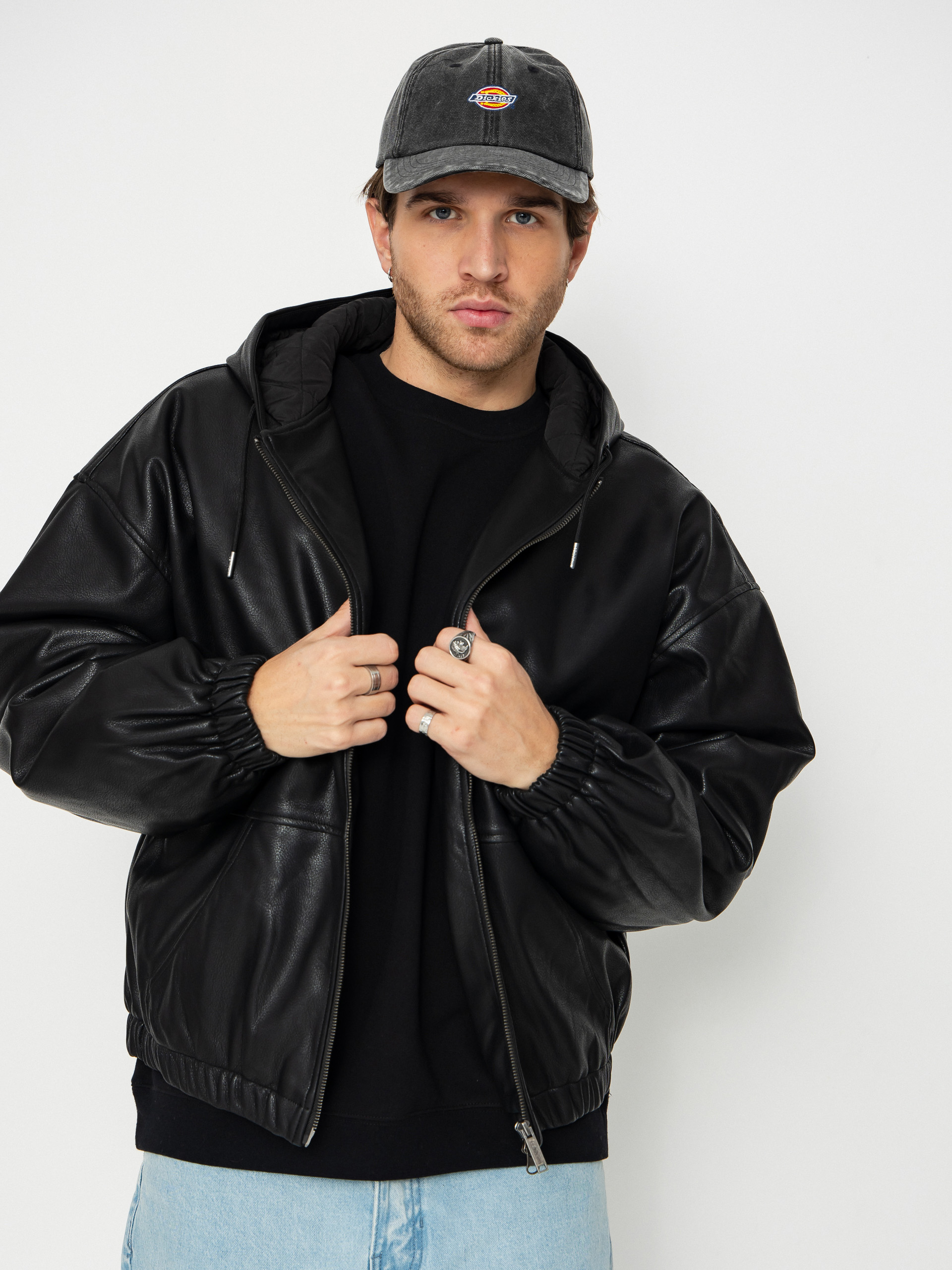 Яке Wasted Paris Kingdom Curve Shelter (black)