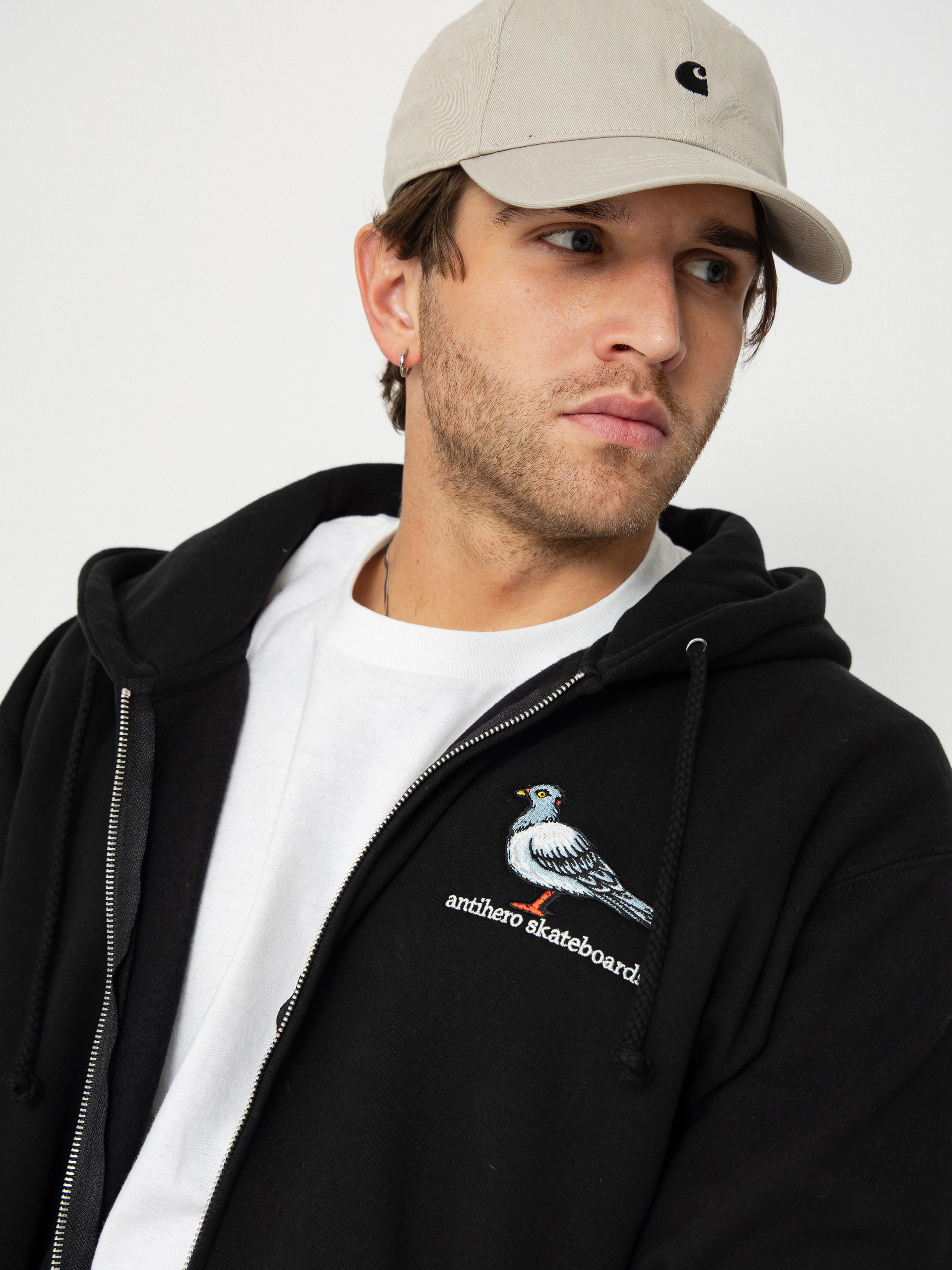 Суитшърт с качулка Antihero Lil Pigeon Emb ZHD (black w/multi color embroidery)